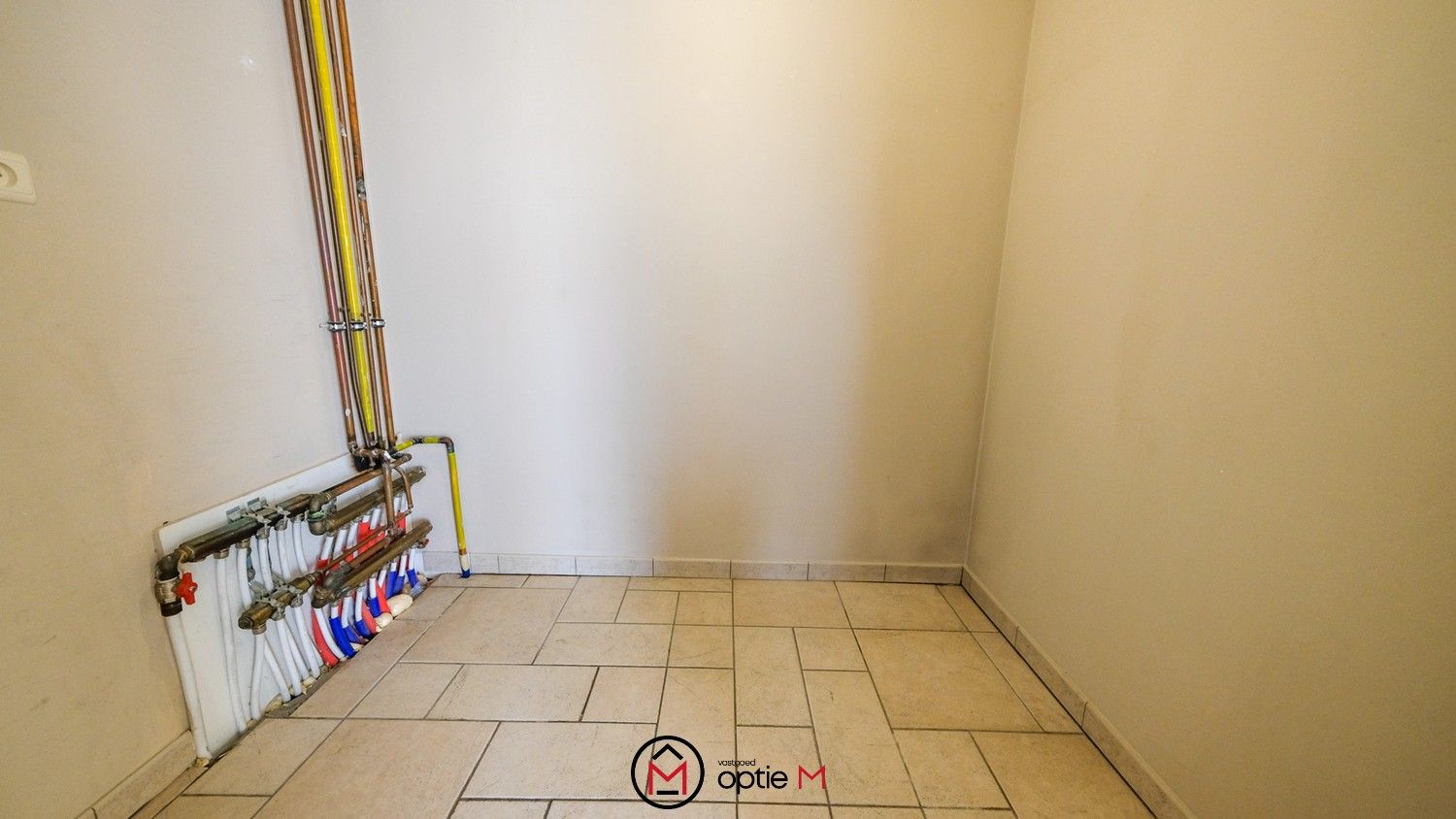 Investeringspand met handelsruimte en appartement in Merem Bilzen foto 10