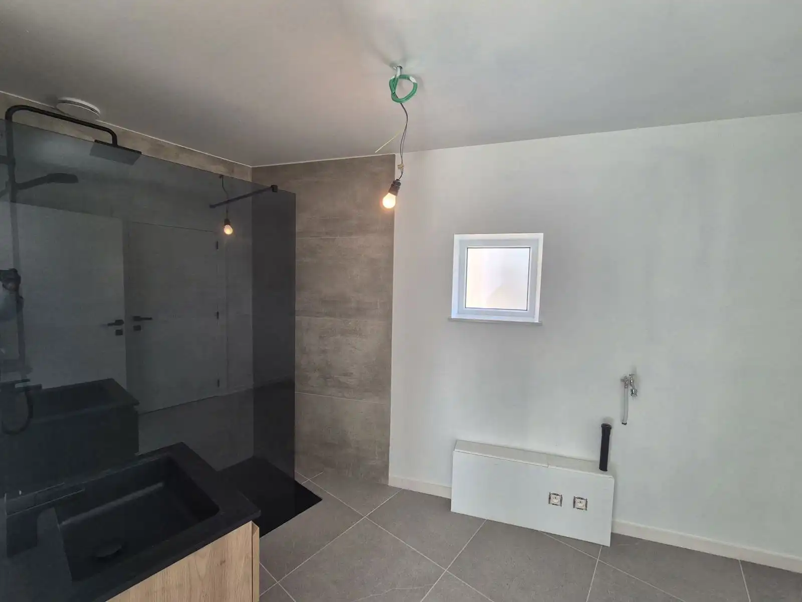 Halfopen bebouwing met 5 slaapkamers en 2 badkamers foto 13