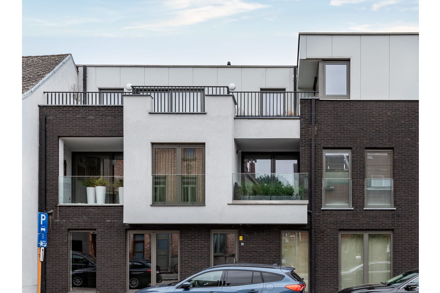 Prachtig appartement met 2 slpkrs en garagebox foto 2