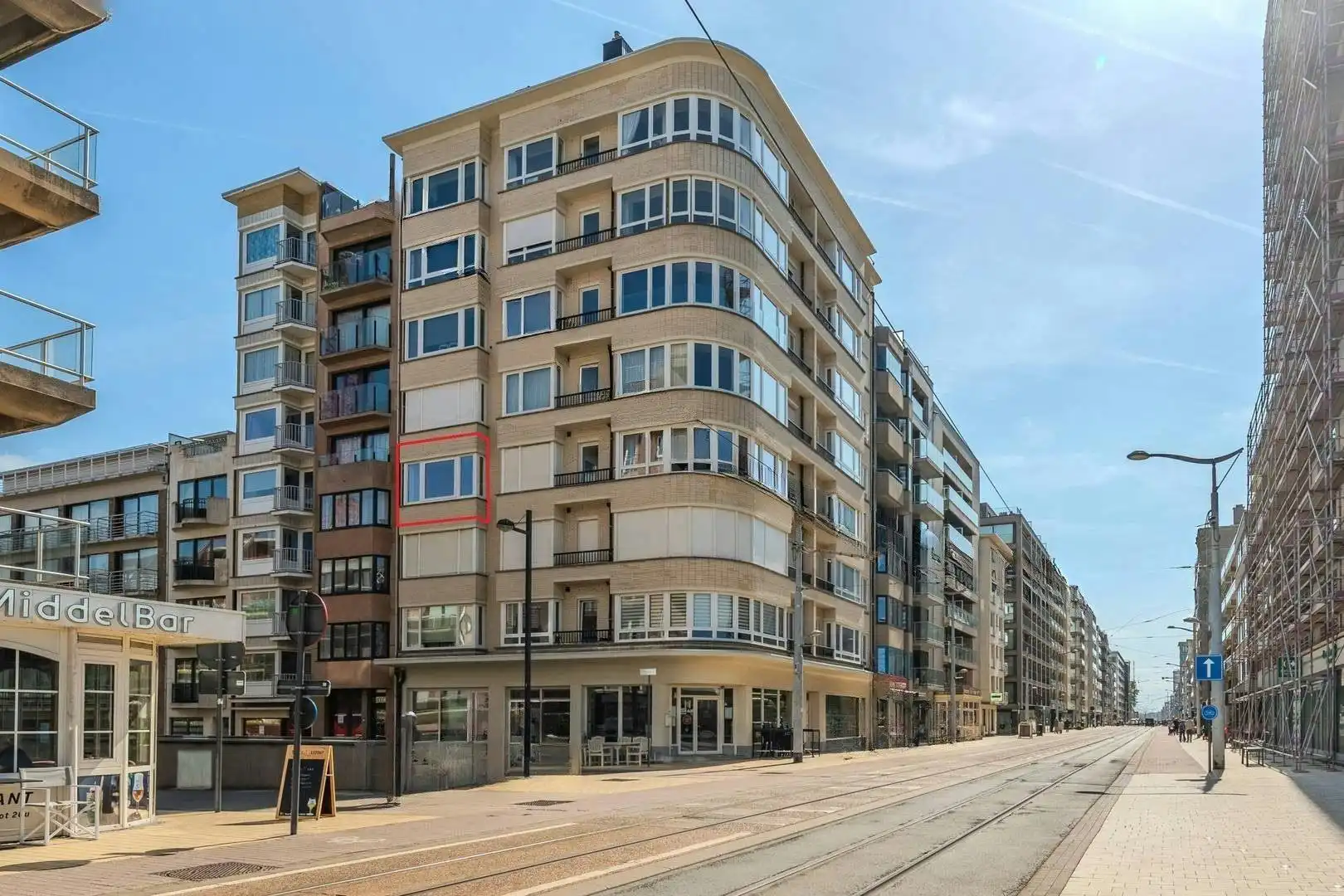 Gerenoveerd appartement te koop met zijdelings zeezicht! foto 22