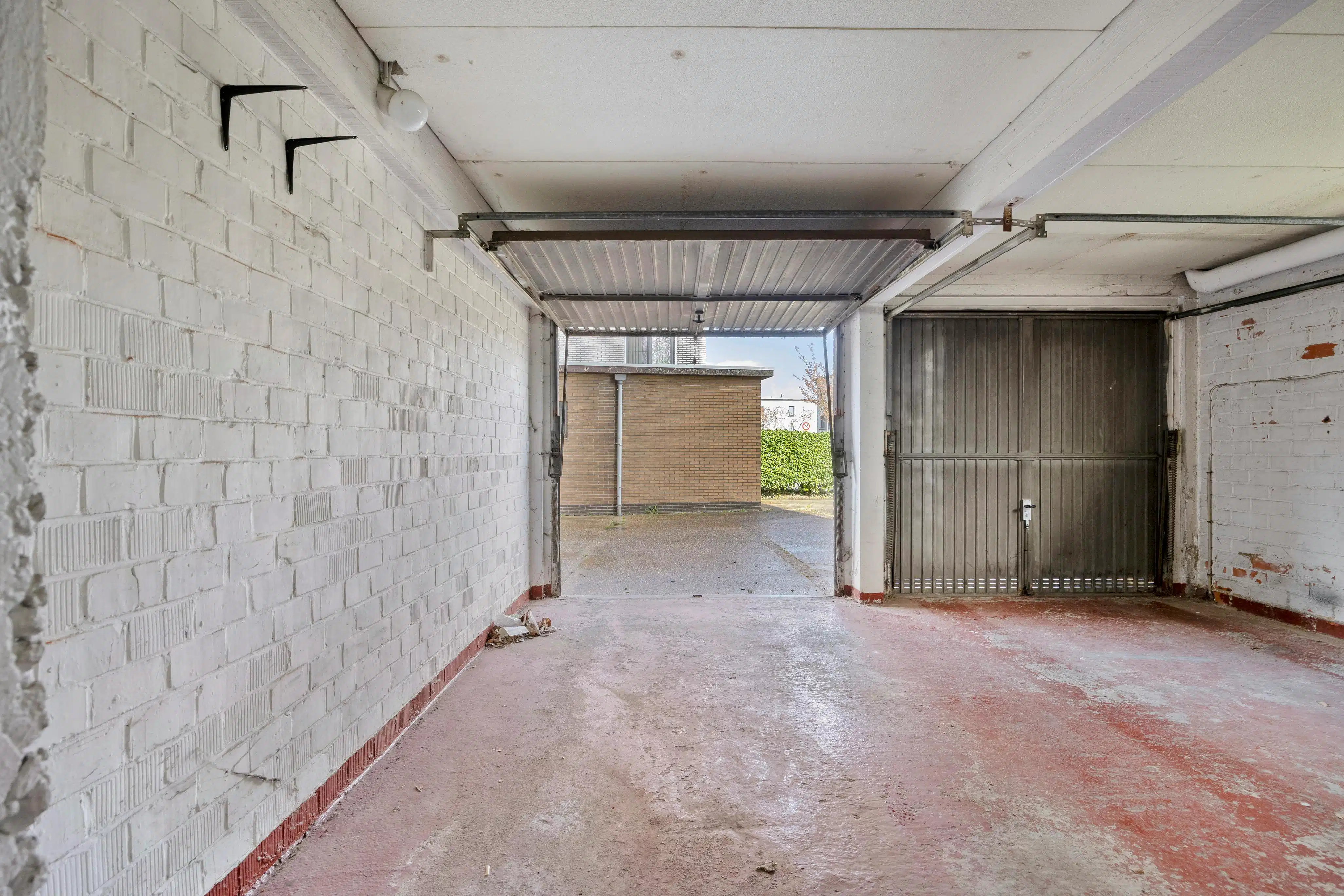 Appartement met 3 slaapkamers en parking te koop in Merksem! foto 16