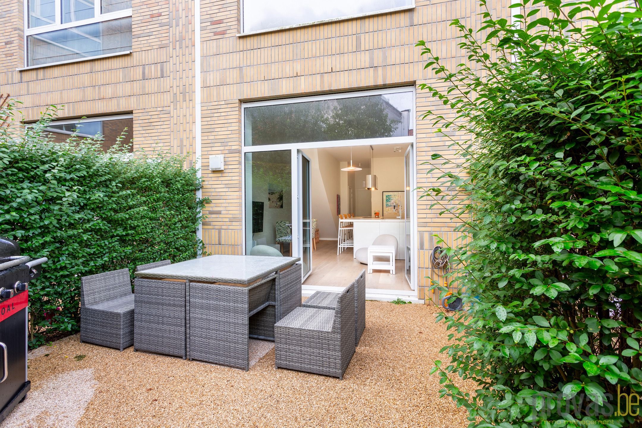 RECENTE, ENERGIEZUINIGE WONING MET 5 SLPKS, TUIN EN TERRAS foto 5