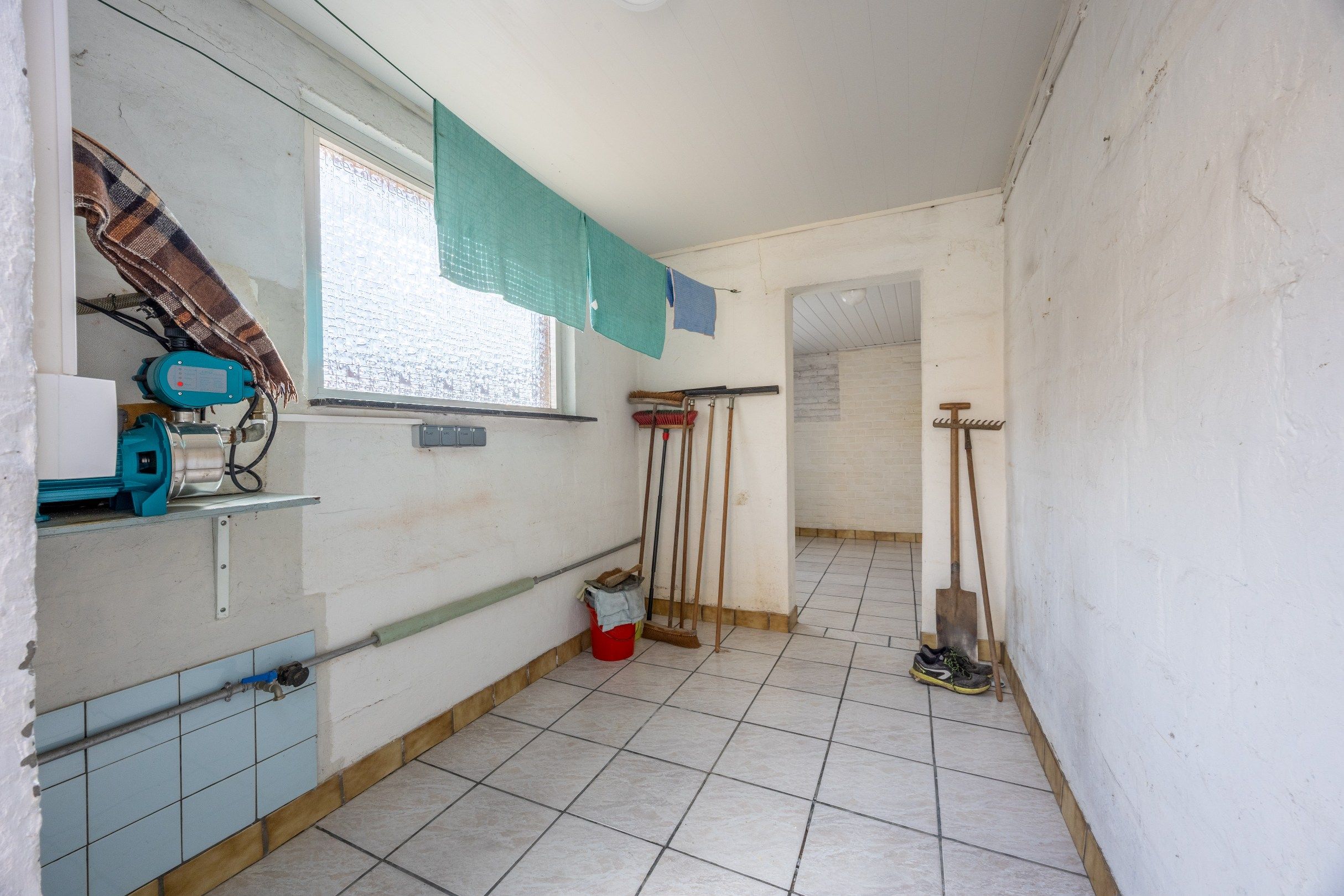 Ruime woning met garage en uitweg foto 18