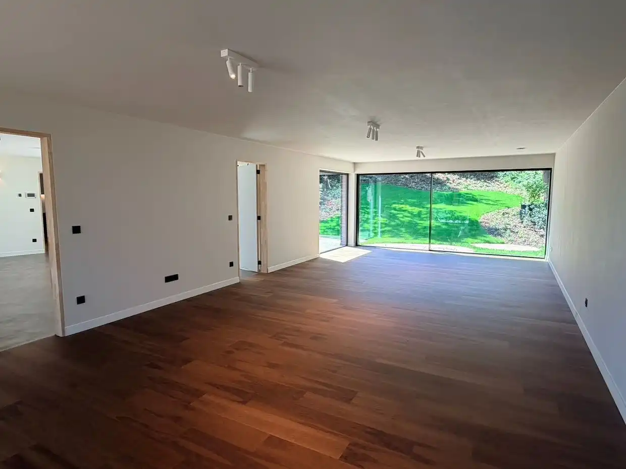 Ruimte, licht, rust en comfort: enkele kernwoorden voor deze prachtige nieuwbouwvilla foto 6