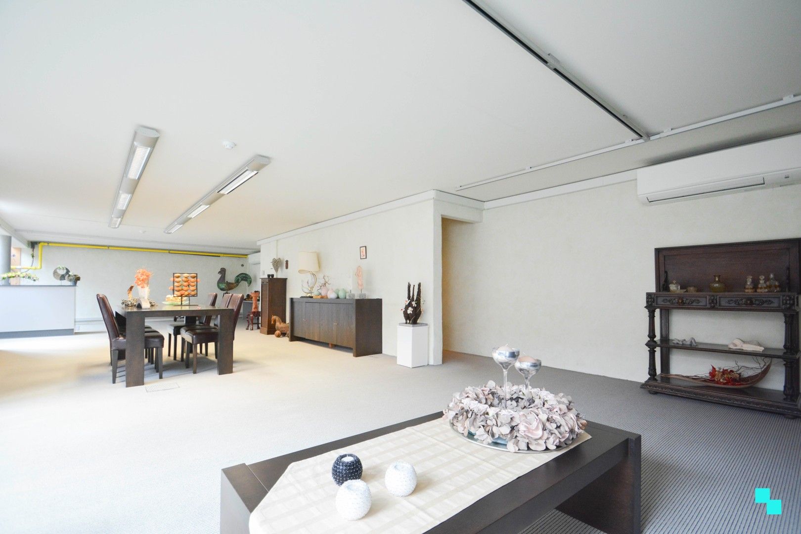 Commercieel gebouw van ca. 206 m² in het centrum van Izegem foto 9
