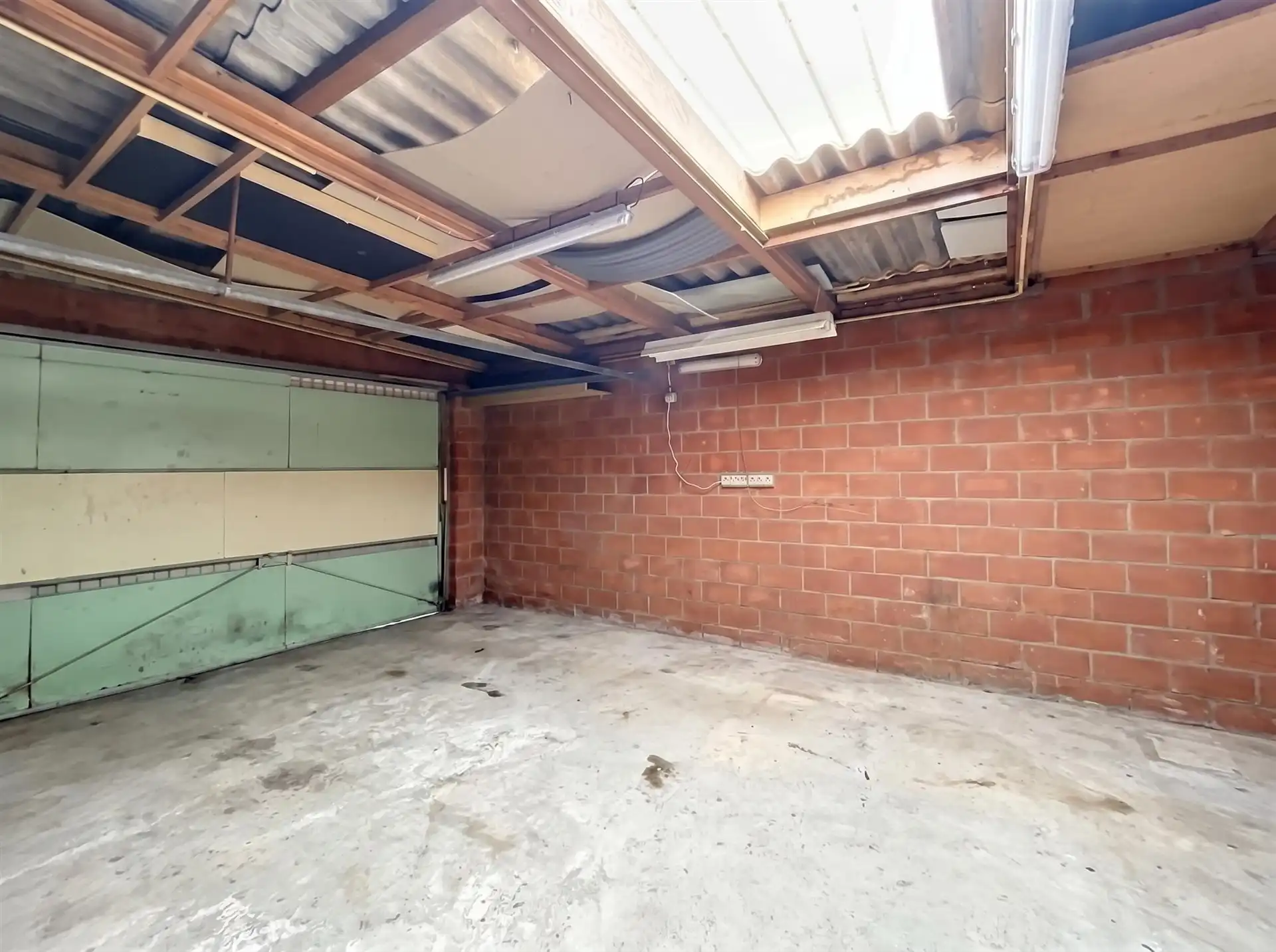 Instapklare gezinswoning met 3 slaapkamers en garage op toplocatie foto 19