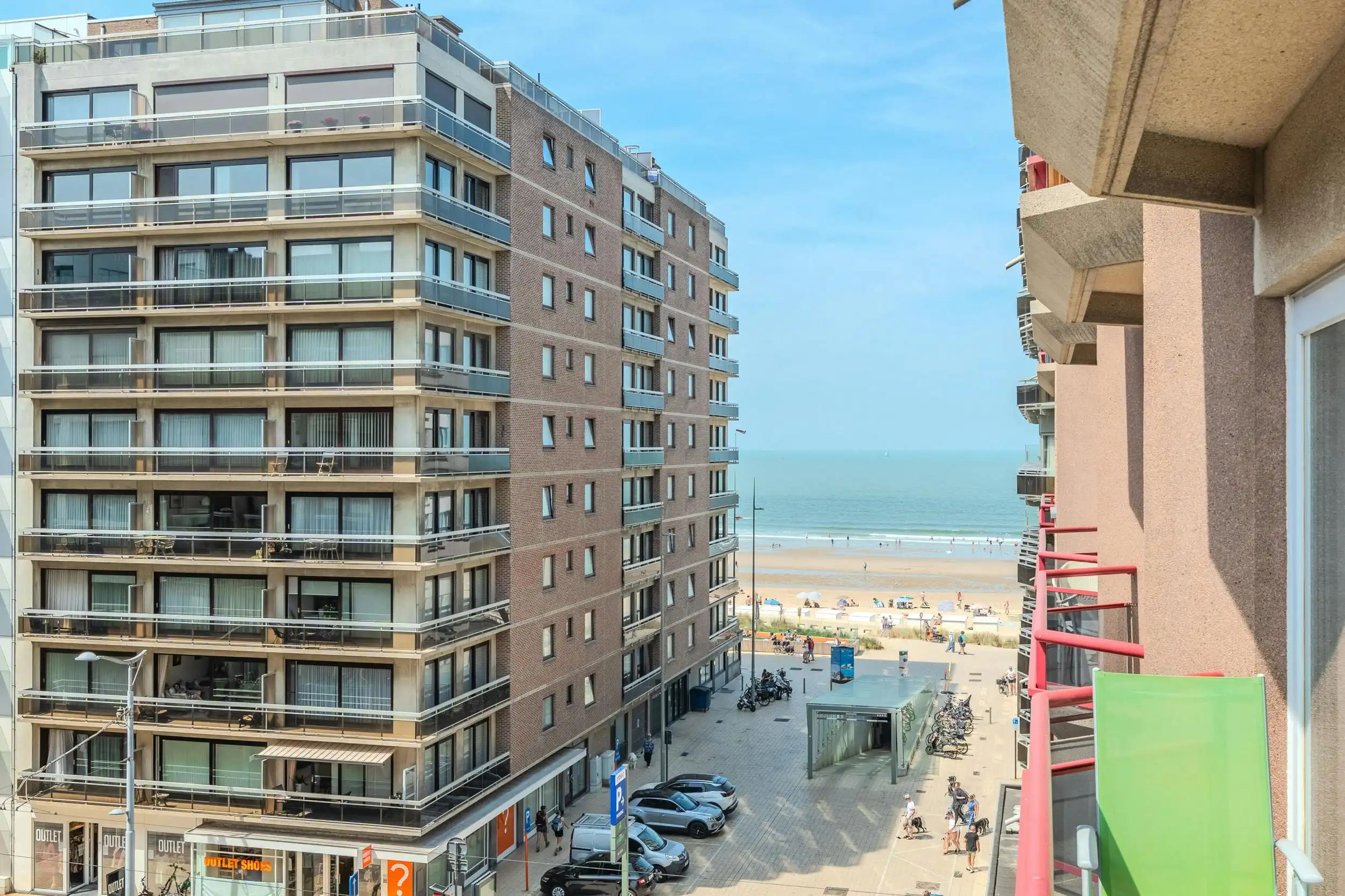 Instapklaar appartement met 2 slaapkamers en zijdelings zeezicht! foto 9