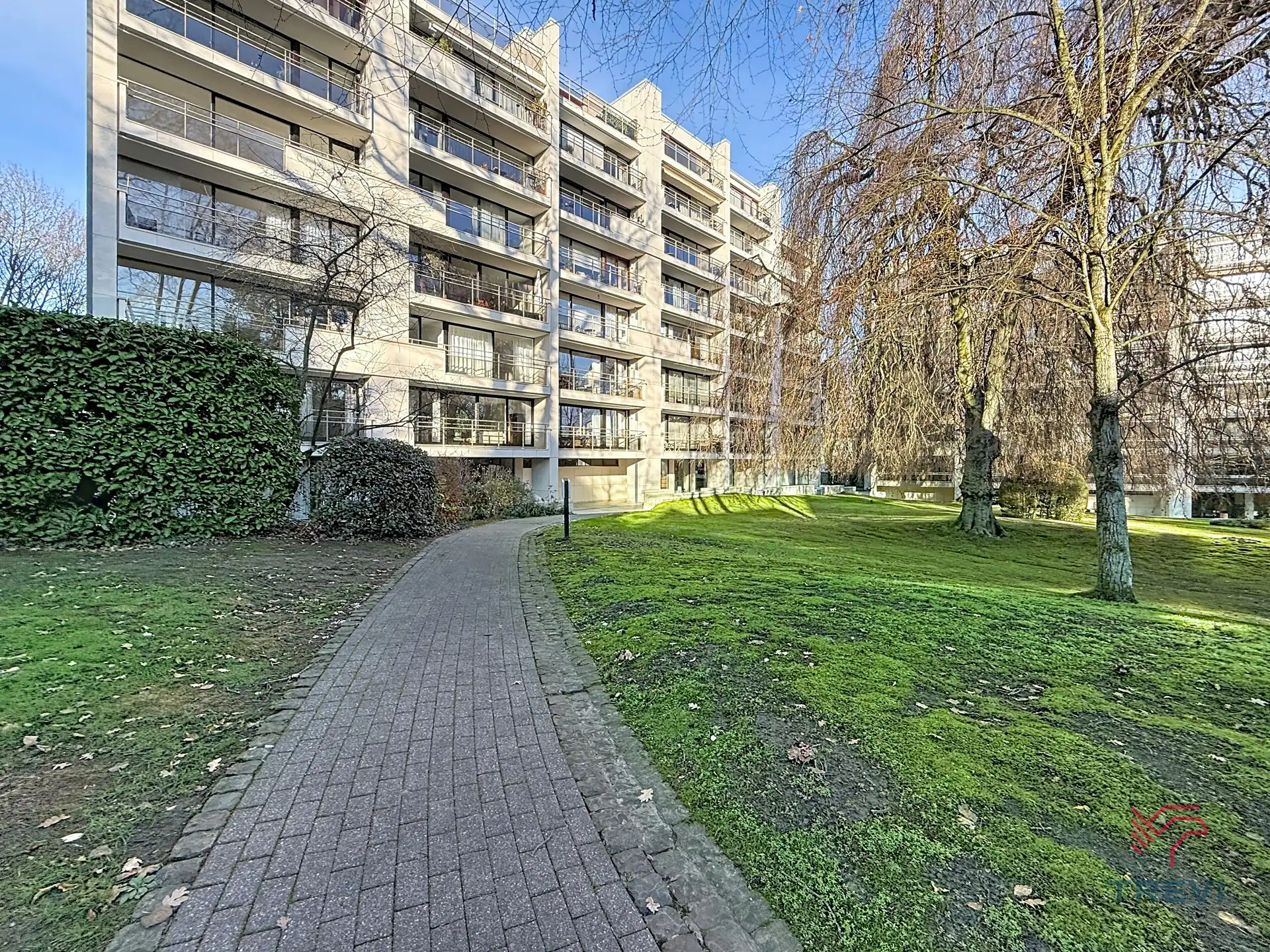 Appartement met 2 slaapkamers in een rustige wijk van Ukkel! foto 17