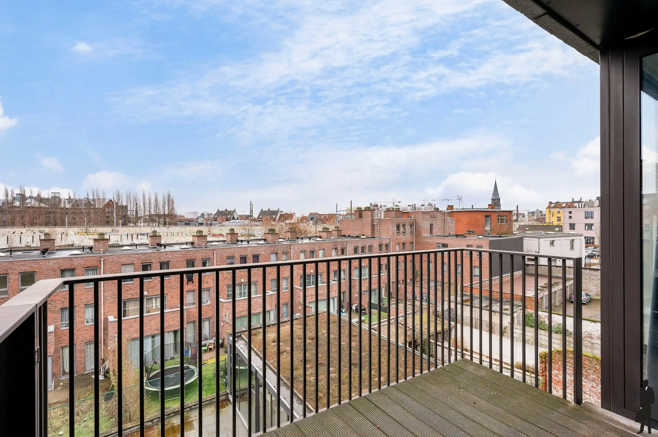 Ruim appartement met twee slaapkamers, terras en twee parkeerplaatsen in Residentie Viaduct-Dam foto 12
