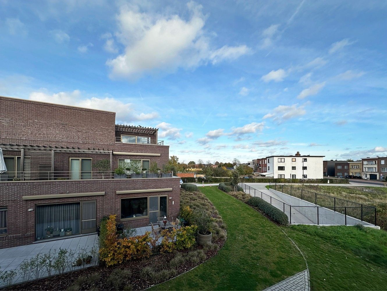 Recent, instapklaar appartement te huur in Wommelgem foto 13