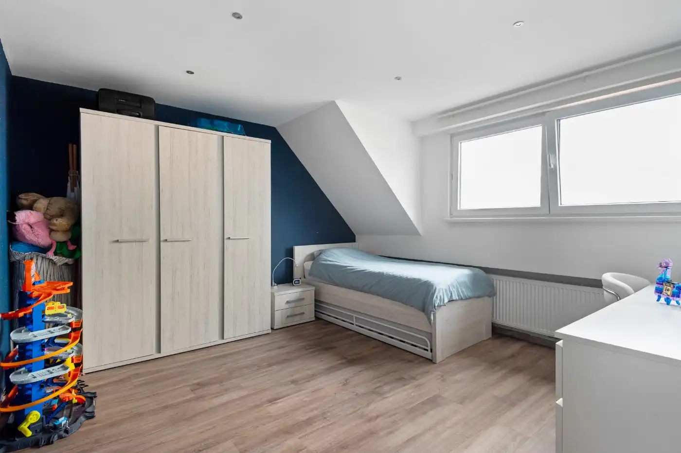 Prachtig gerenoveerde bel-etagewoning met 3 slpk., garage én gezellige tuin foto 10