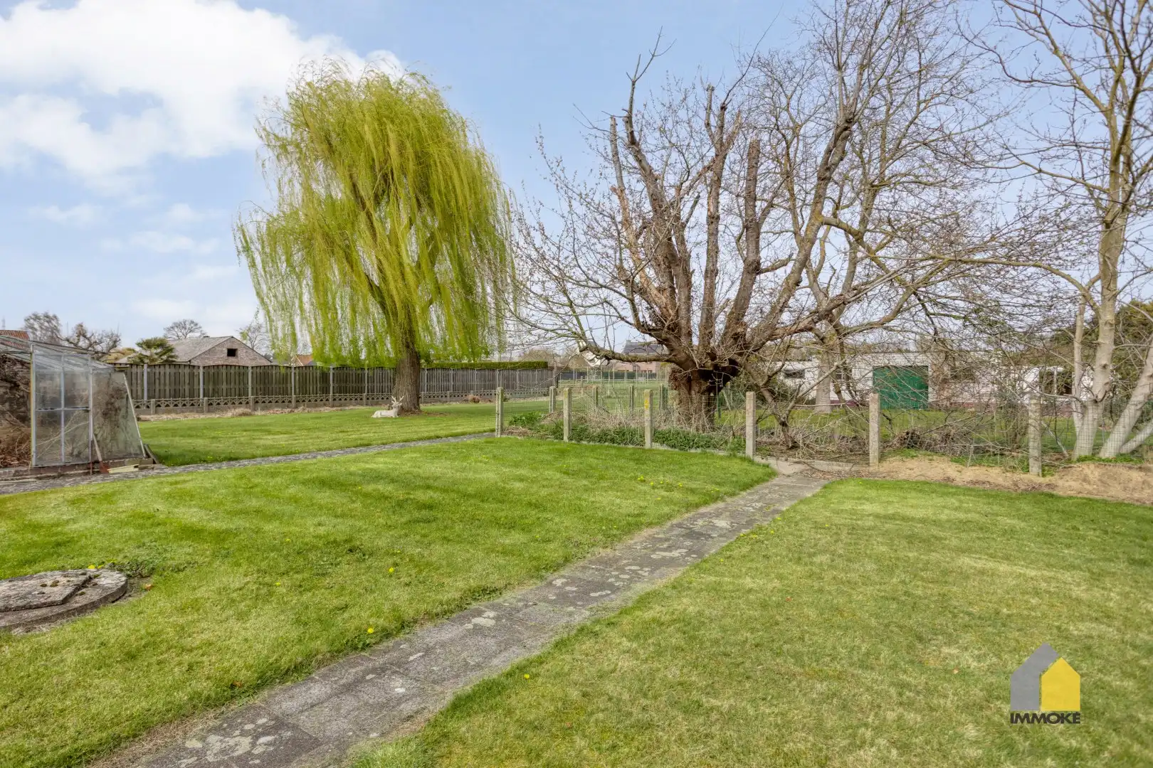 Te renoveren, statige woning op mooi perceel van 23 a 90 ca. foto 34