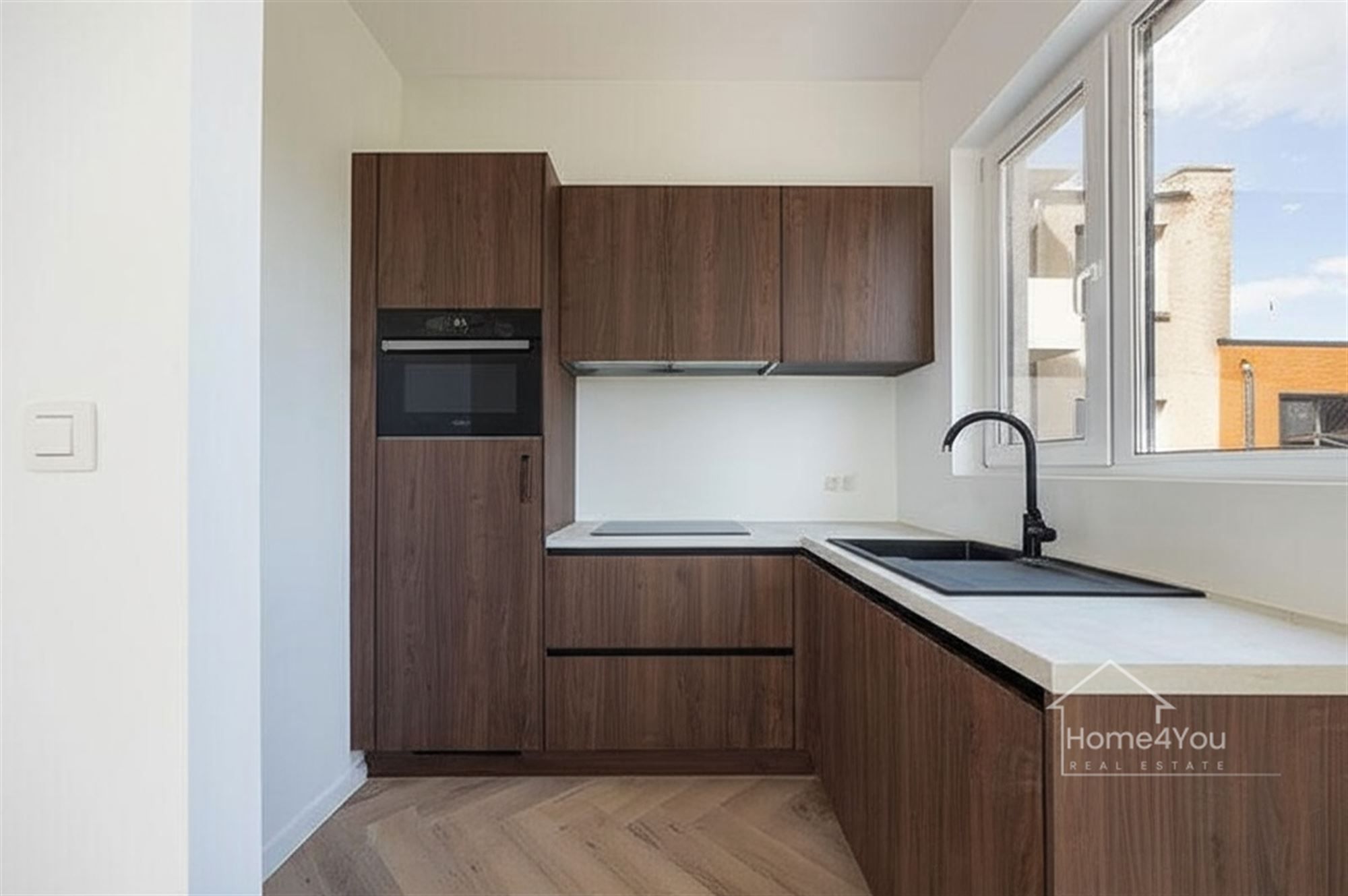 Gerenoveerd appartement te koop! foto 2