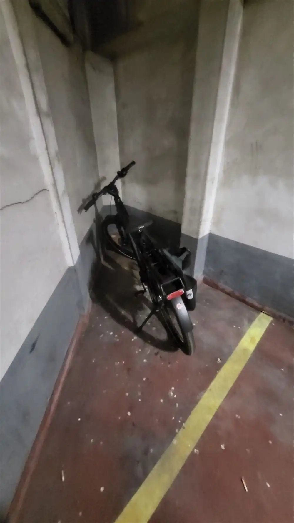 Binnen autostaanplaats te Antwerpen-centrum  foto 5