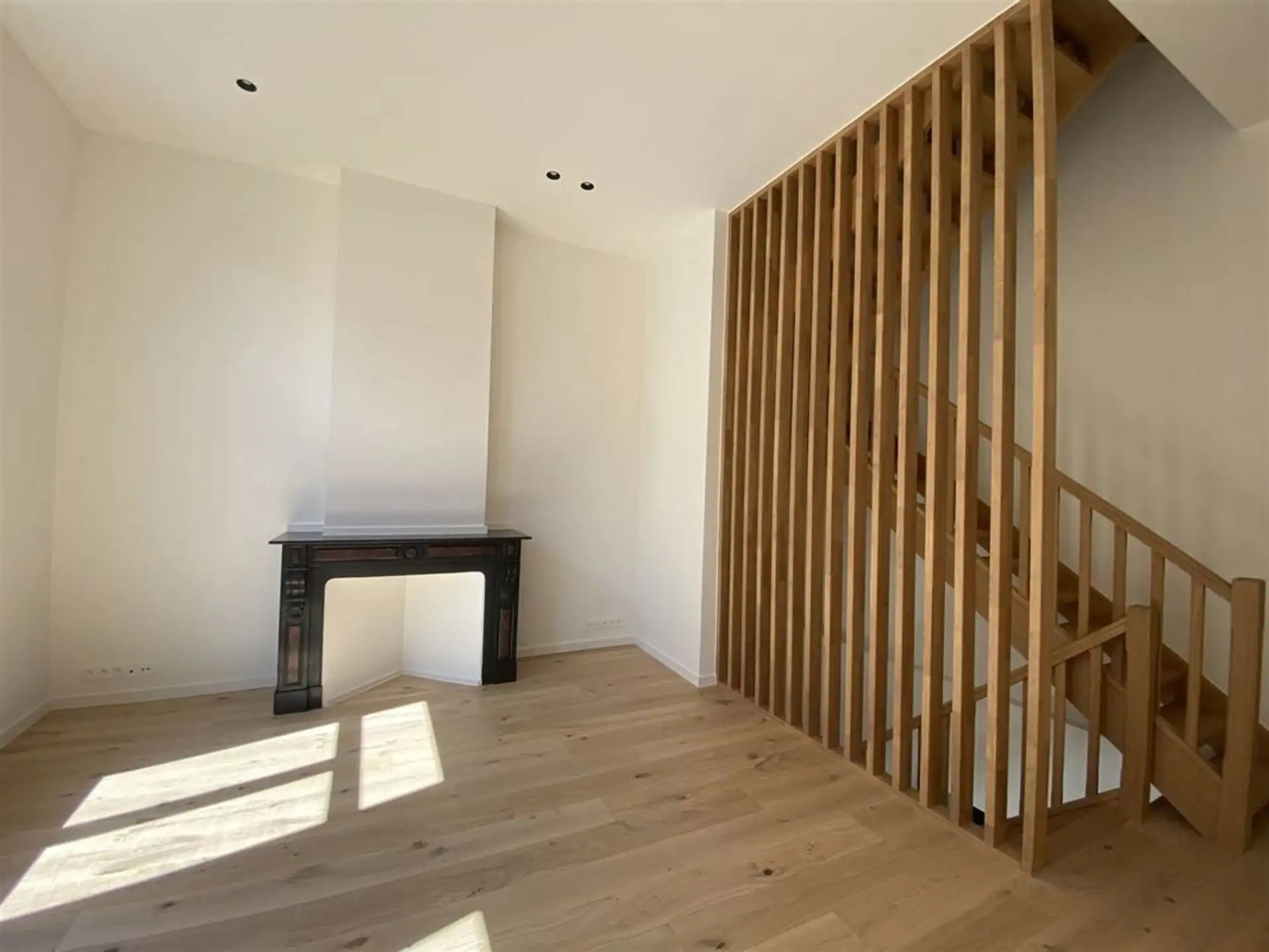 ANTWERPEN - Charmante woning met terras foto 3