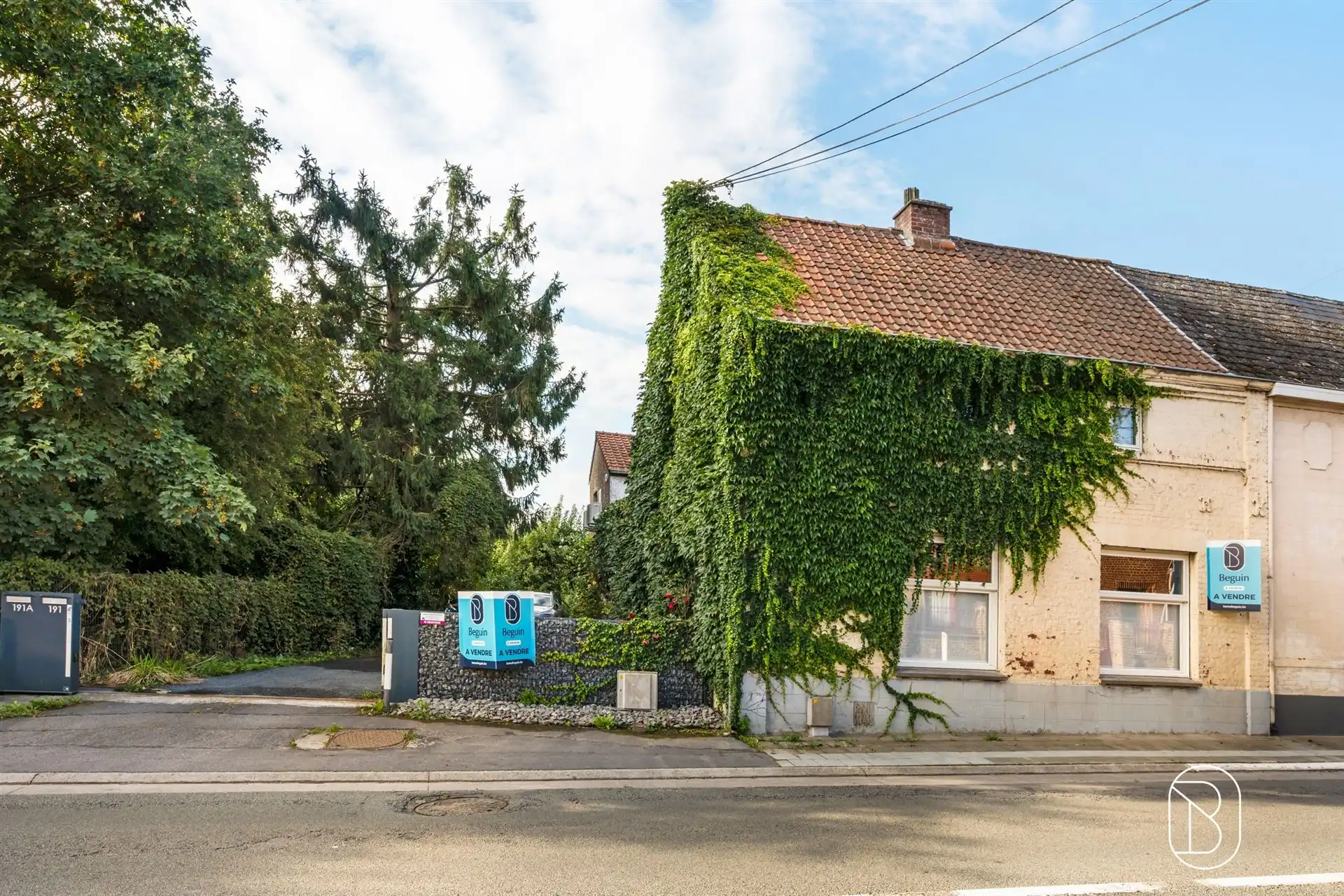 Charmante woning, met 2 slaapkamers in Froyennes foto 2