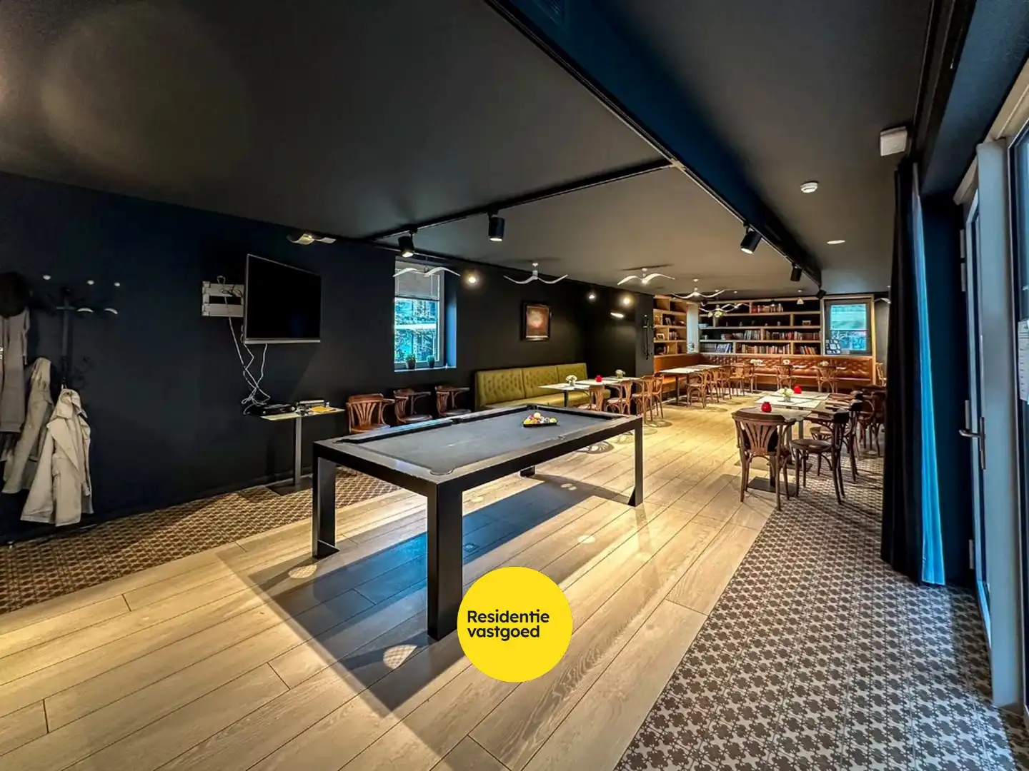 Uiterst goed onderhouden assistentieflat (55m² + 11m² terras) met 1 slaapkamer te Nieuwpoort.  foto 18
