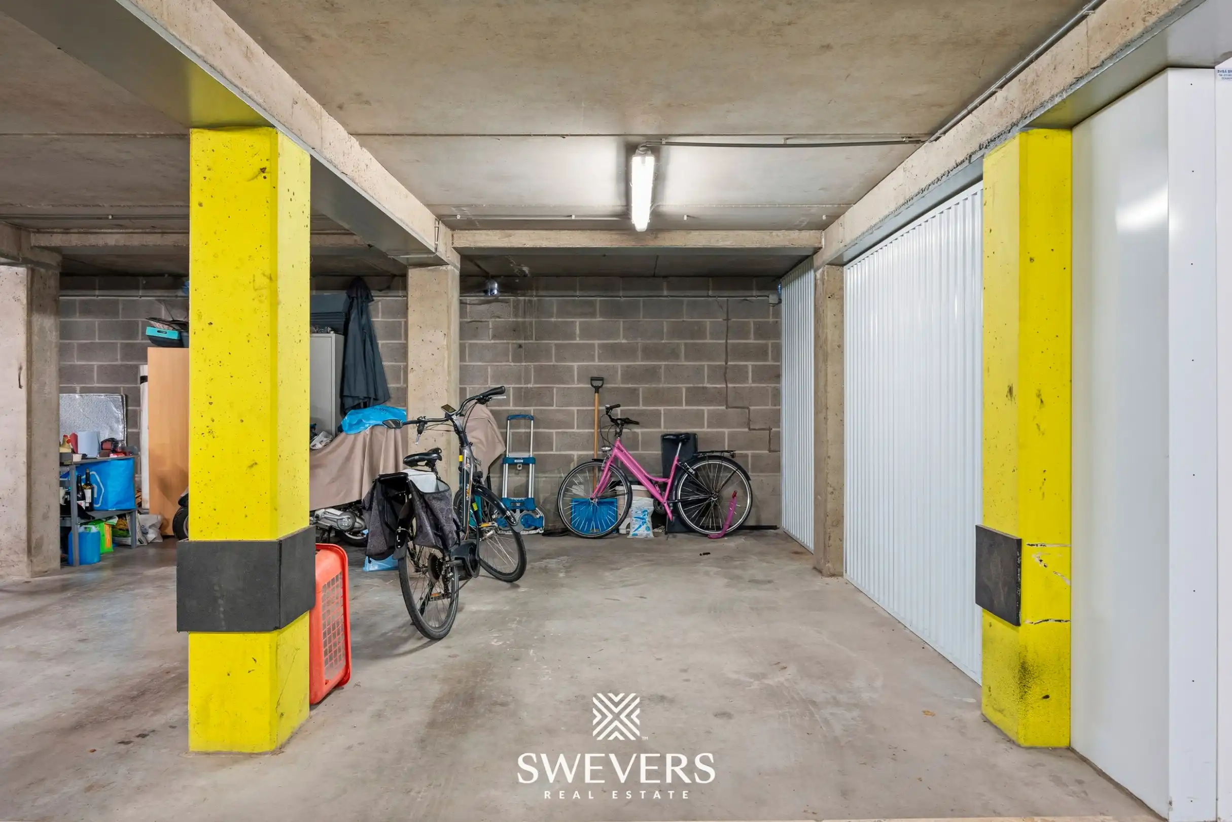 Instapklare duplex met zonnig terras en groen uitzicht in Genk foto 25