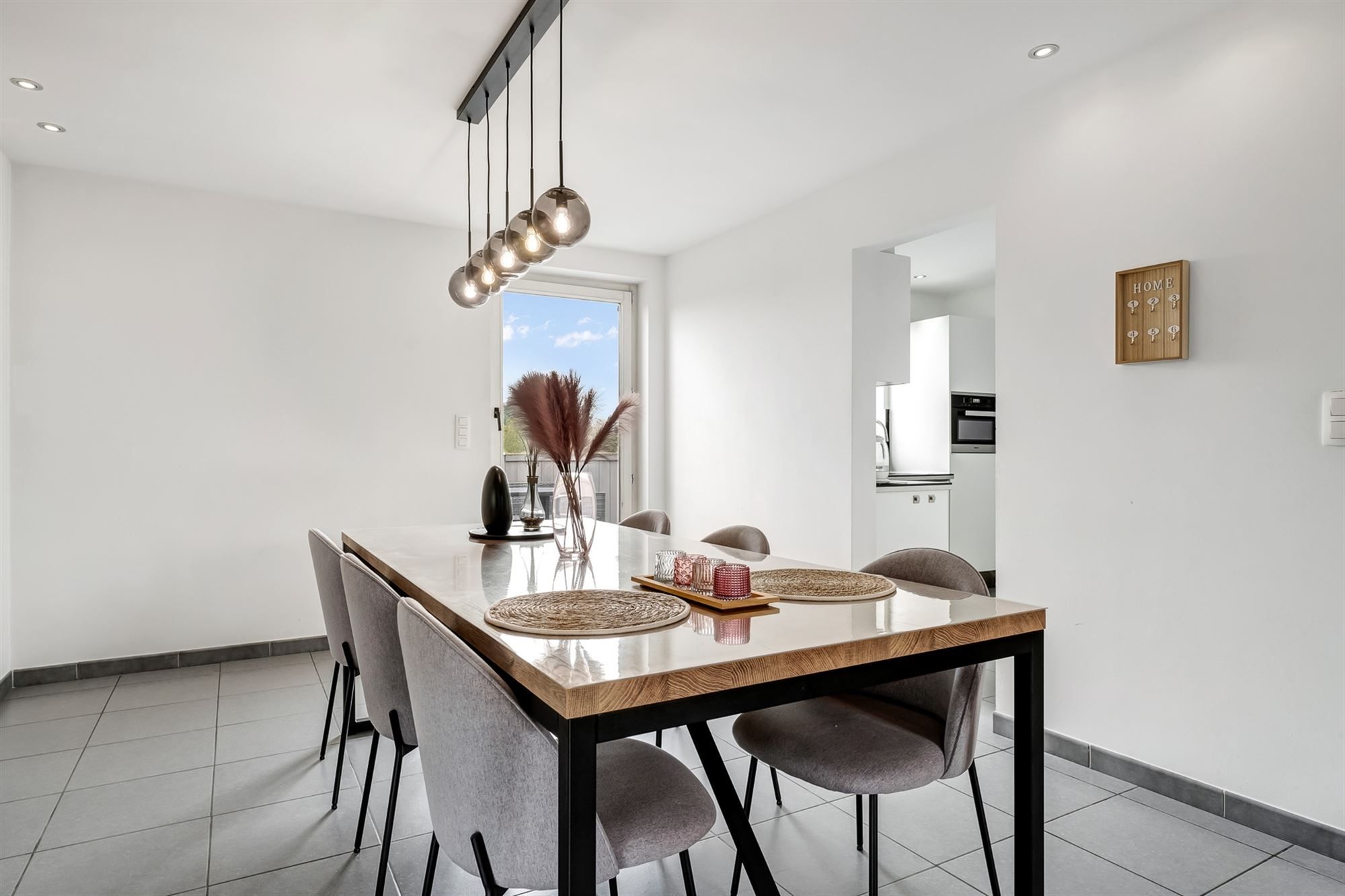 MOOI AFGEWERKT APPARTEMENT VAN 81M² MET RUIM TERRAS foto 9