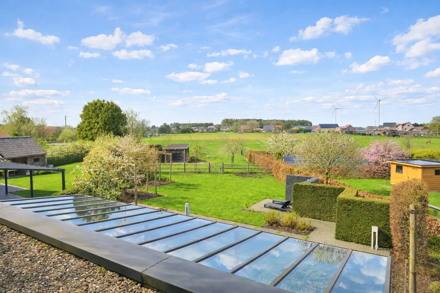 Instapklare topwoning met unieke mogelijkheden op een perceel van 11a75ca in het landelijke Neeroeteren. foto 23