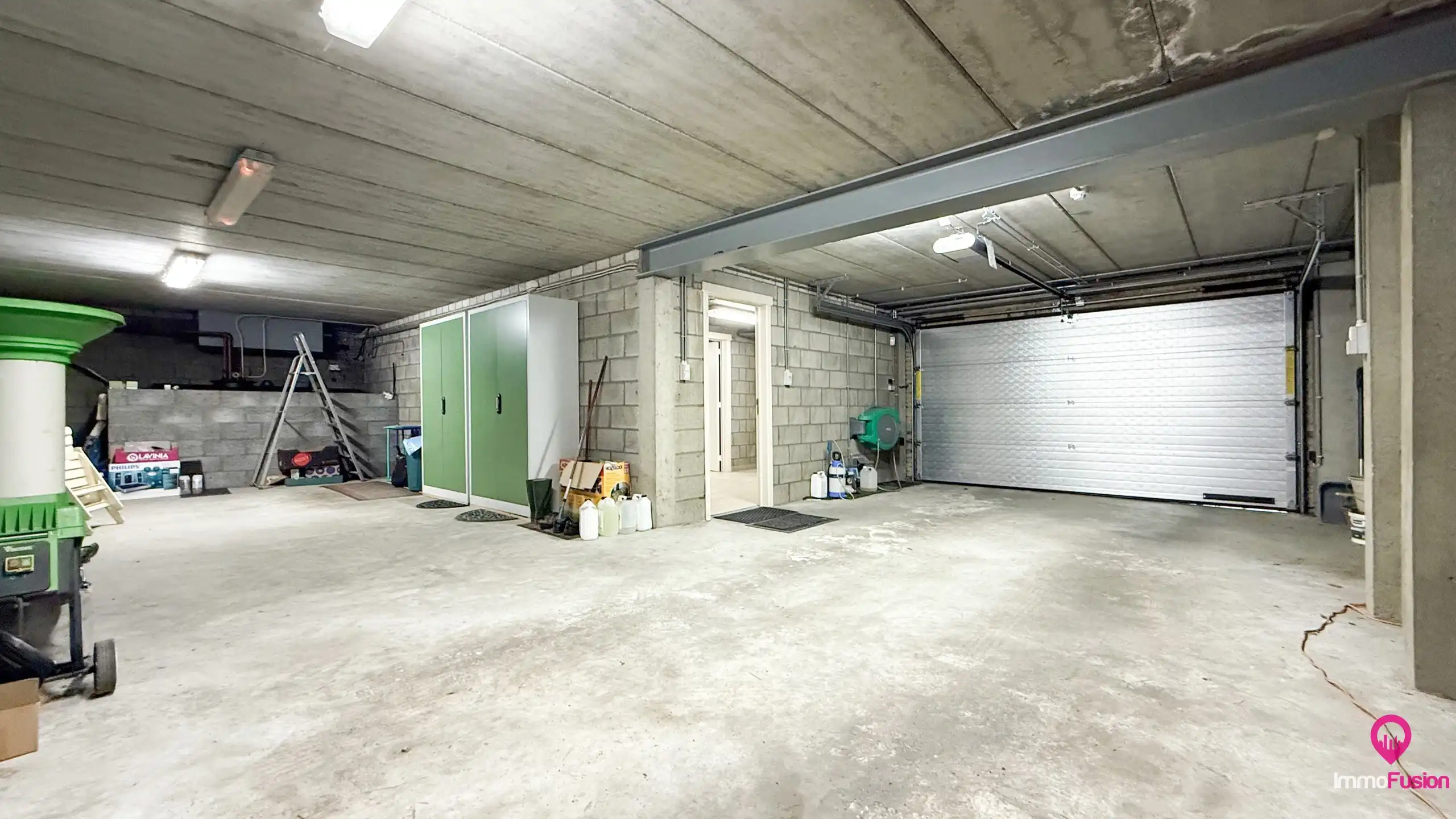 Hoog afgewerkte woning met 4 slpkms en kelder op 6are ! foto 29