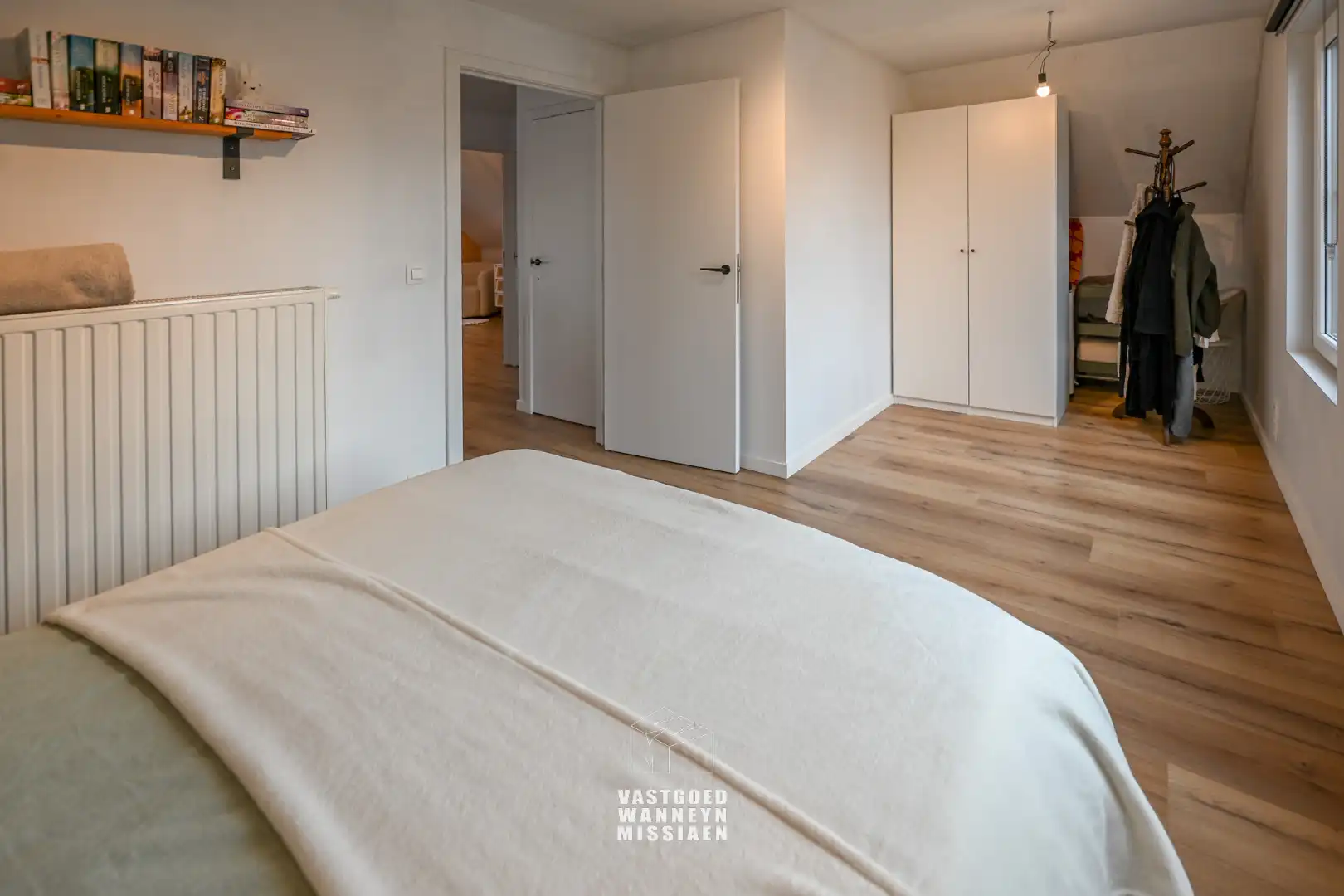Charmante woning met 3 slaapkamers, bureel, garage en tuin met verzicht op 972m² foto 13