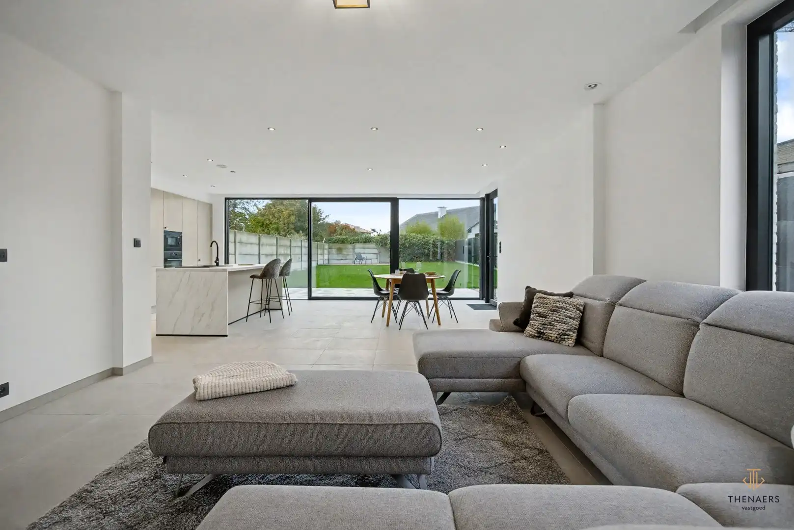 Nieuwbouwwoning met 3 slaapkamers en luxueuze afwerking. foto 5