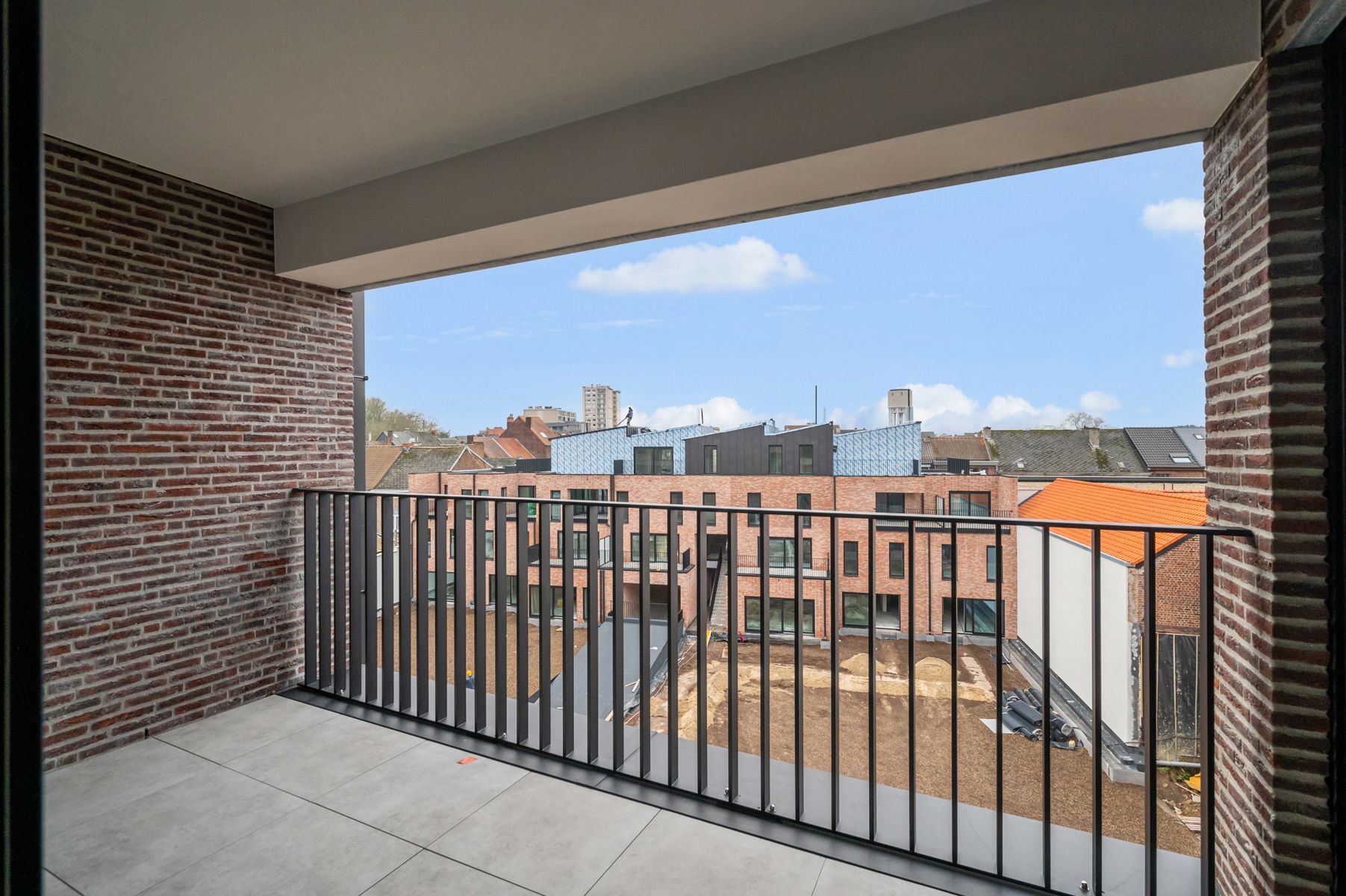 Nieuwbouwappartement met 2 slpks + 2 terrassen foto 5