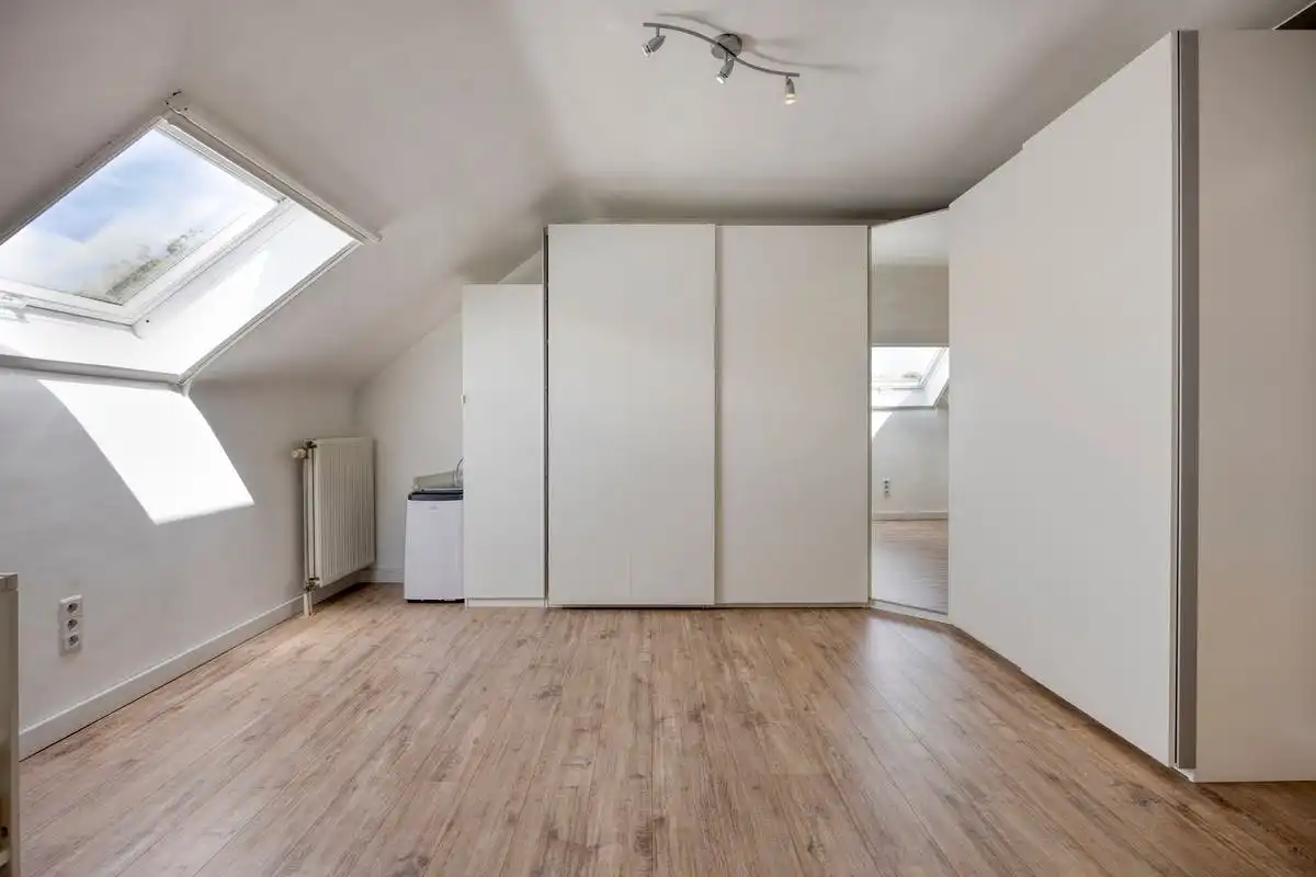 Karaktervolle viergevel woning op 24 are in Grimbergen – wonen en werken op toplocatie foto 39