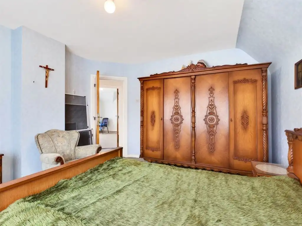 Verzorgde, vrijstaande woning, op te frissen naar eigen smaak foto 29