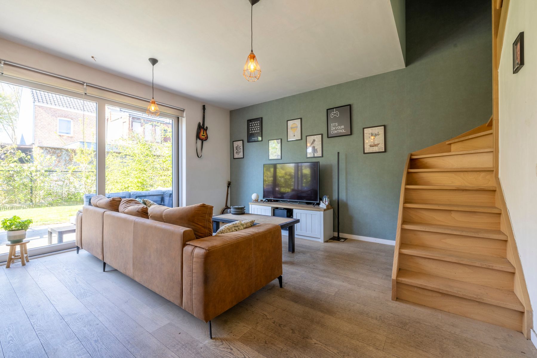 Heel recente woning met 3 slaapkamers en tuin foto 4