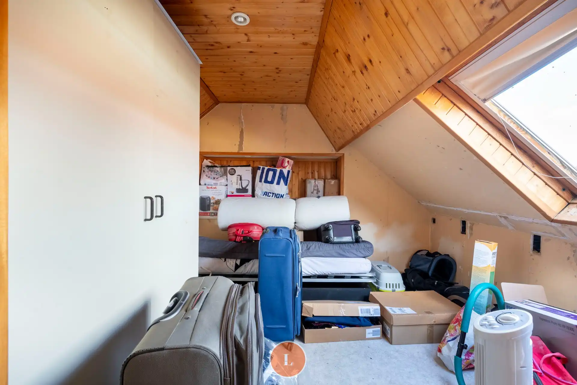 Instapklare woning met 2 slaapkamers, gezellige tuin in Menen. foto 10