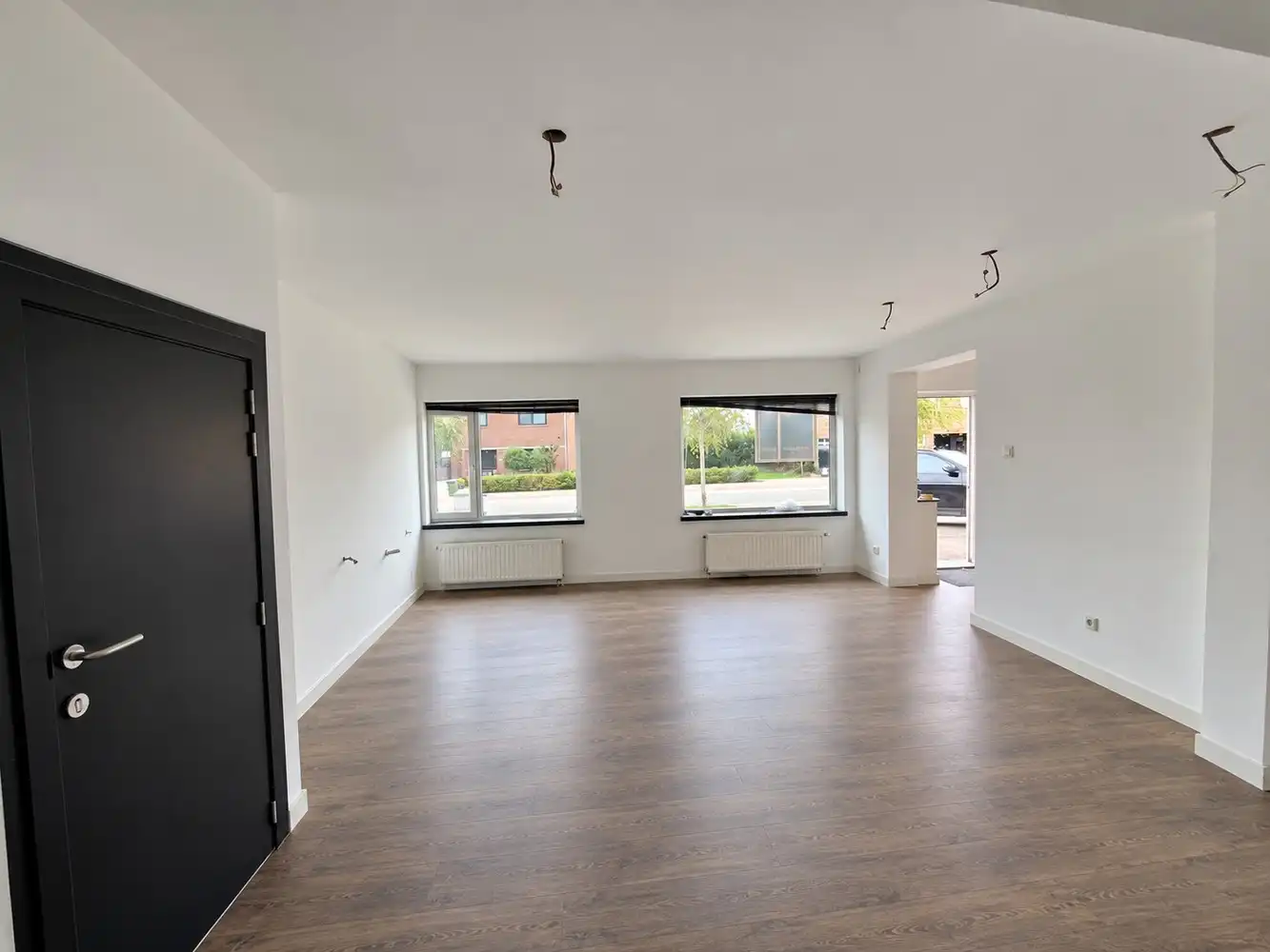 Handelsgelijkvloers (46 m²) te huur op toplocatie in Rekem foto 8