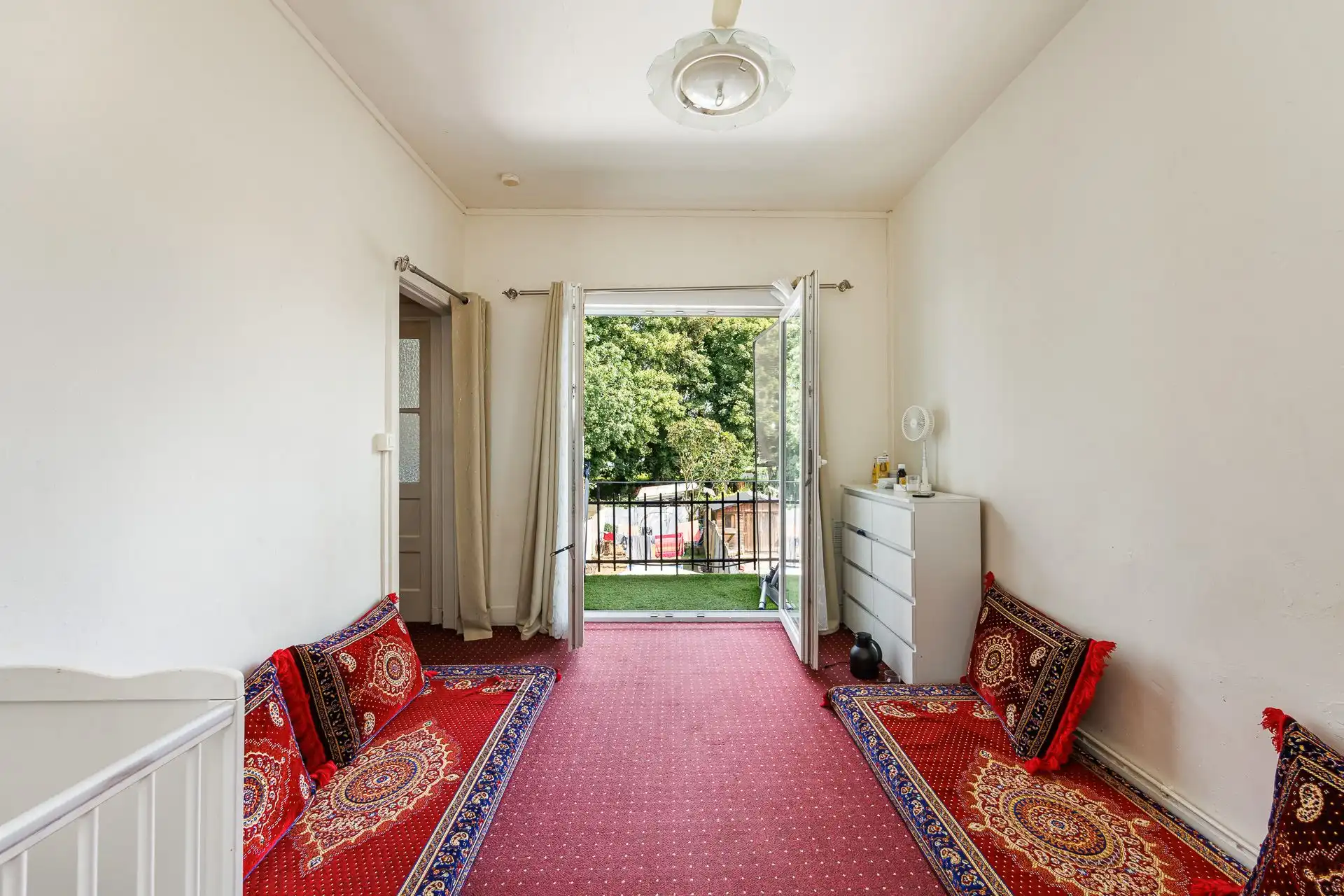 Opbrengsteigendom met 3 appartementen te Berchem foto 4