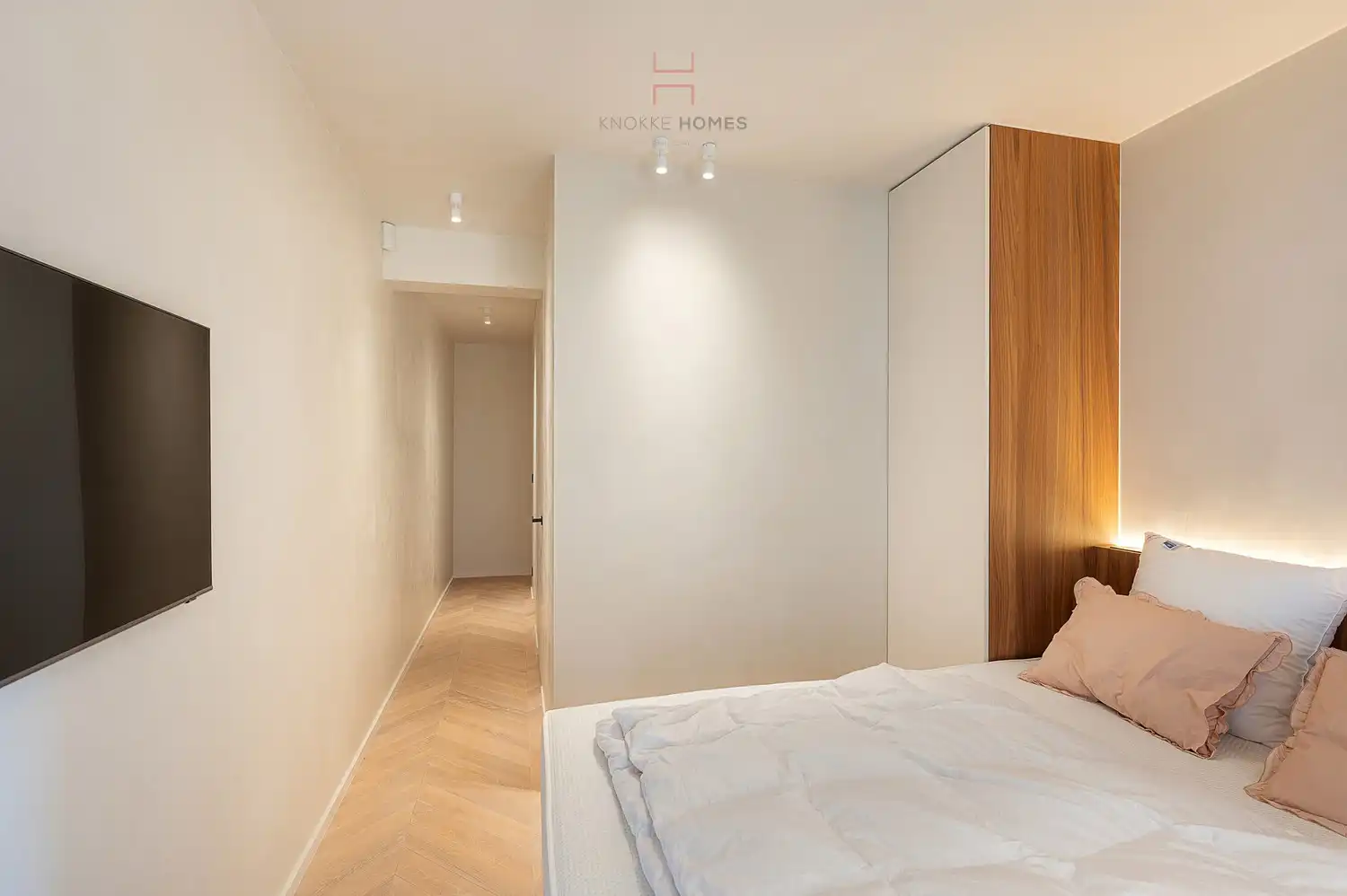 Stijlvol gerenoveerd appartement op het Rubensplein met een prachtig frontaal zicht op zee foto 17