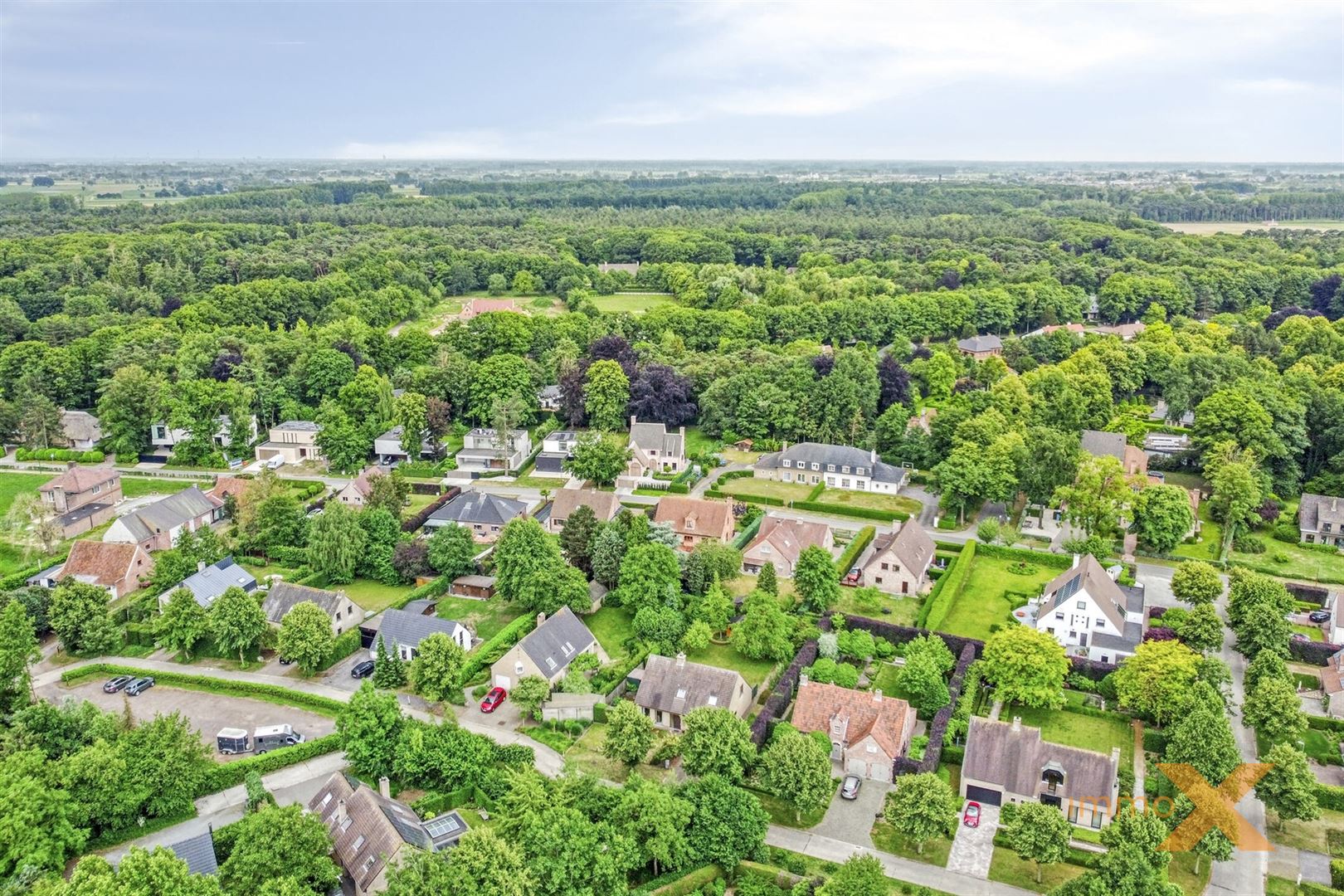 OP TE FRISSEN RUIME VILLA MET GROTE TUIN foto 30