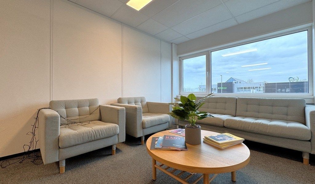 Instapklaar kantoor te huur nabij E313/E34 te Wommelgem foto 23