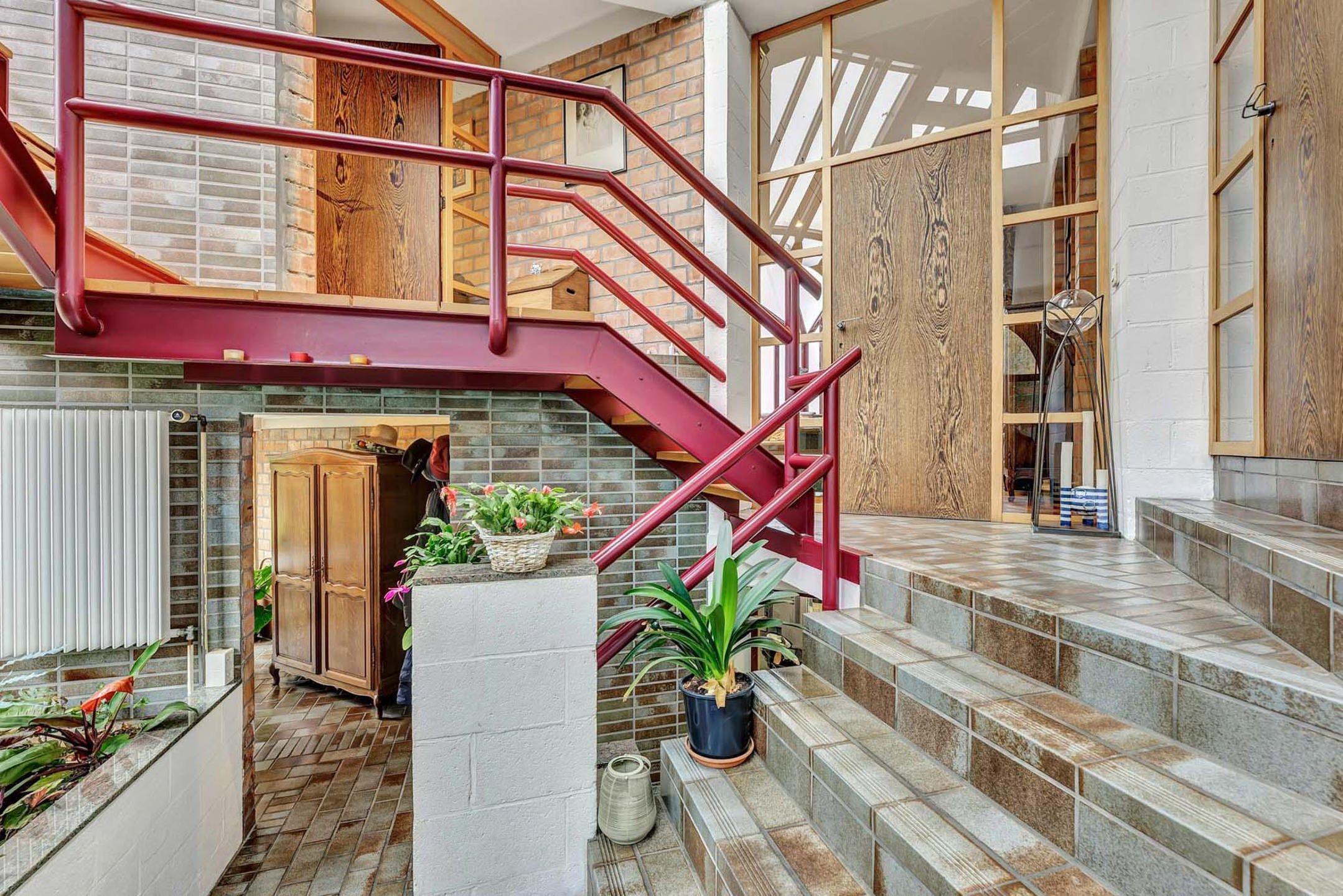 Architecturale woning met 4 slaapkamers, tuin en garage! foto 5