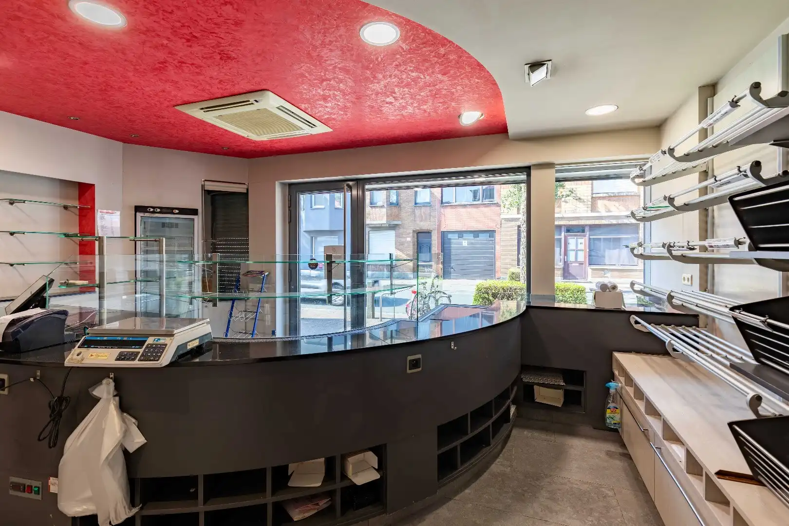 Projectgrond met handelszaak, atelier en 3 woningen foto 3