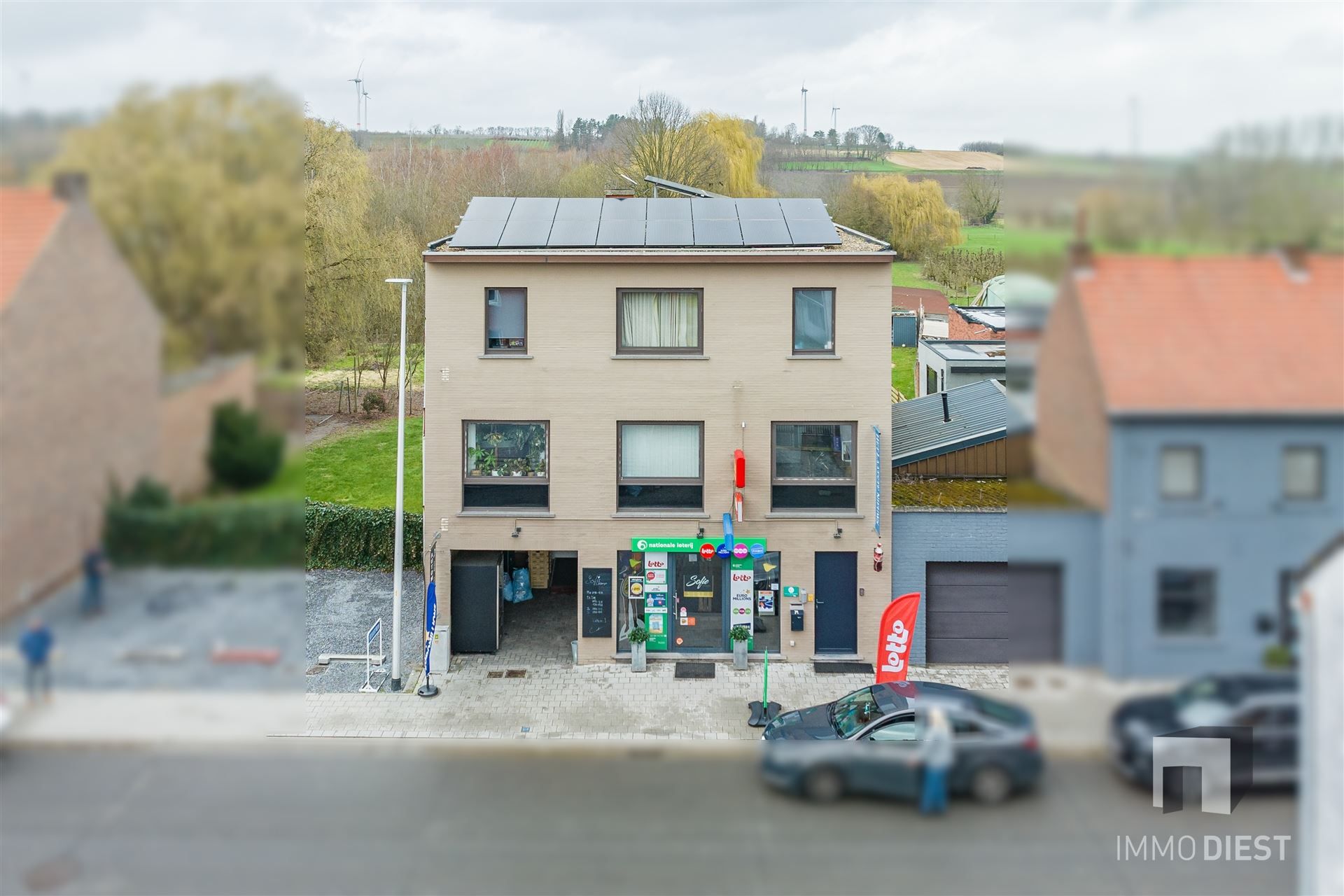 Hoofdfoto van de publicatie: Winkel + duplexappartement met reuze terras