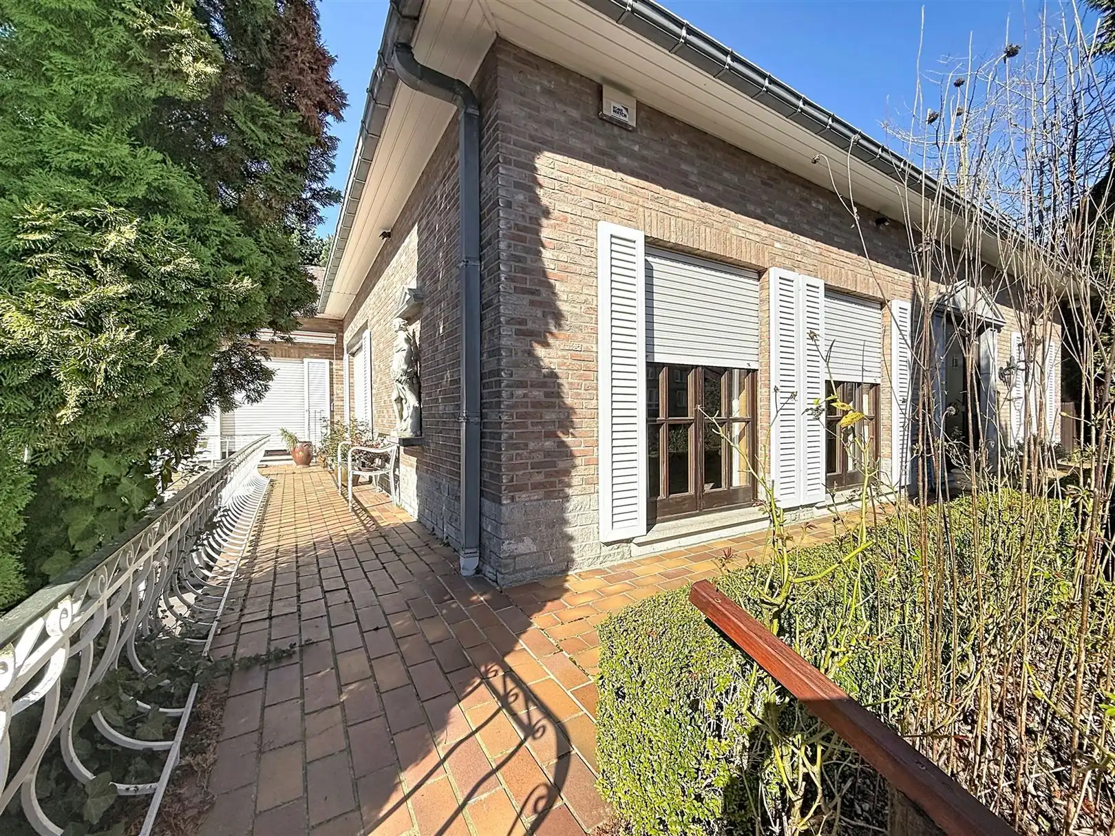 Op te frissen villa, 3/4 slpks + zolder, tuin en garages foto 38