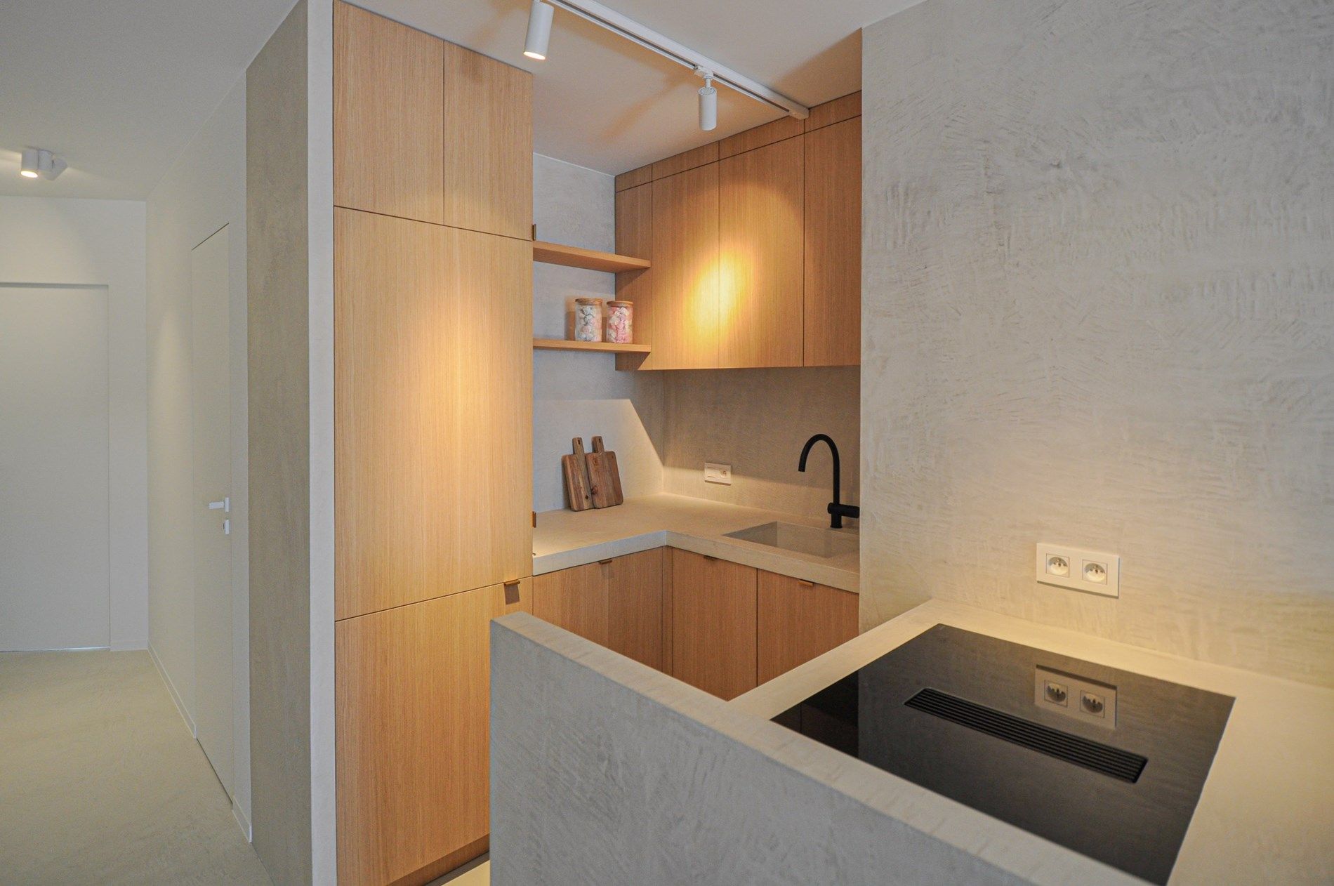 Volledig gerenoveerd appartement met een ruim zonneterras. foto 6