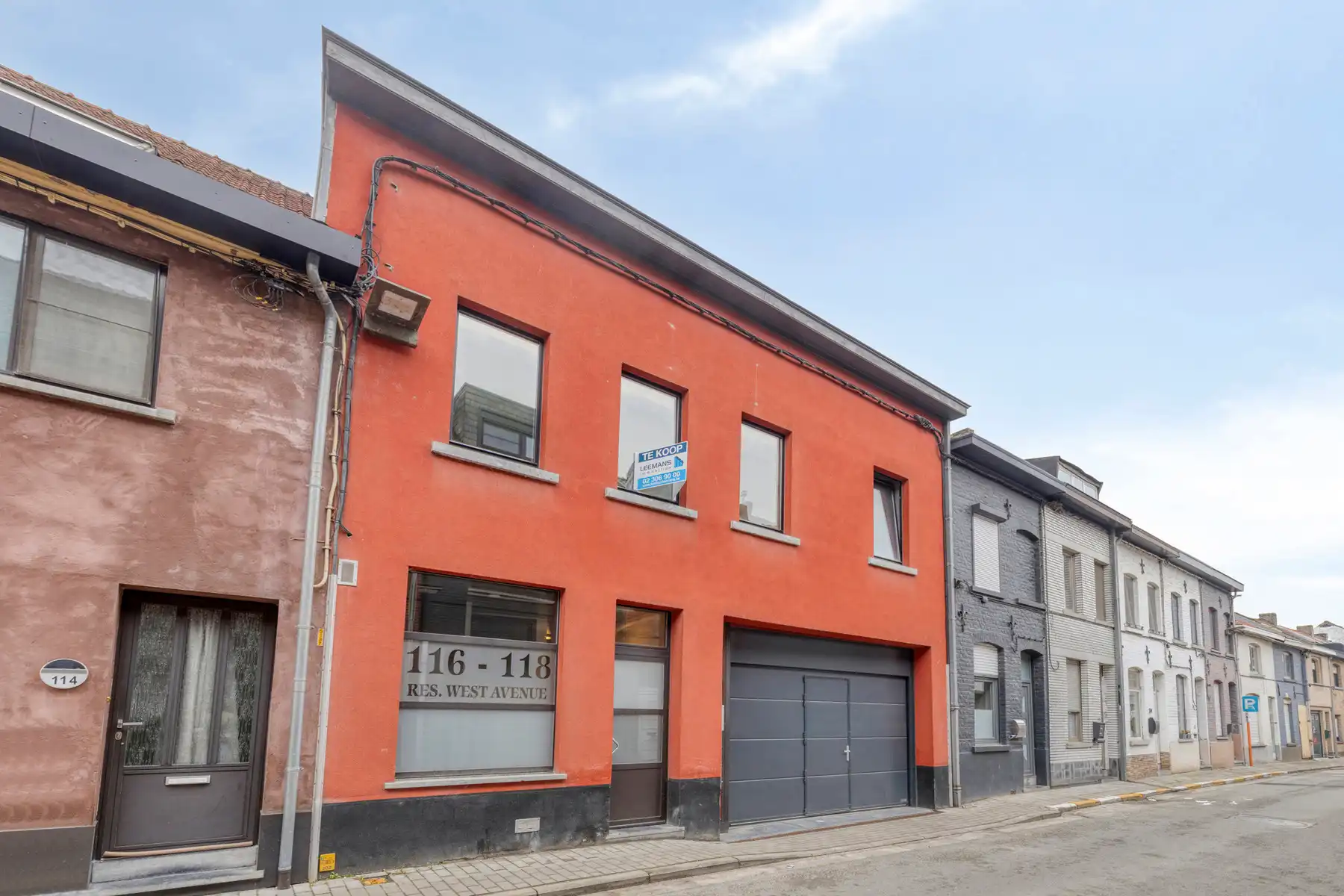 Instapklaar appartement met terras en garage in het centrum van Ninove! foto 3