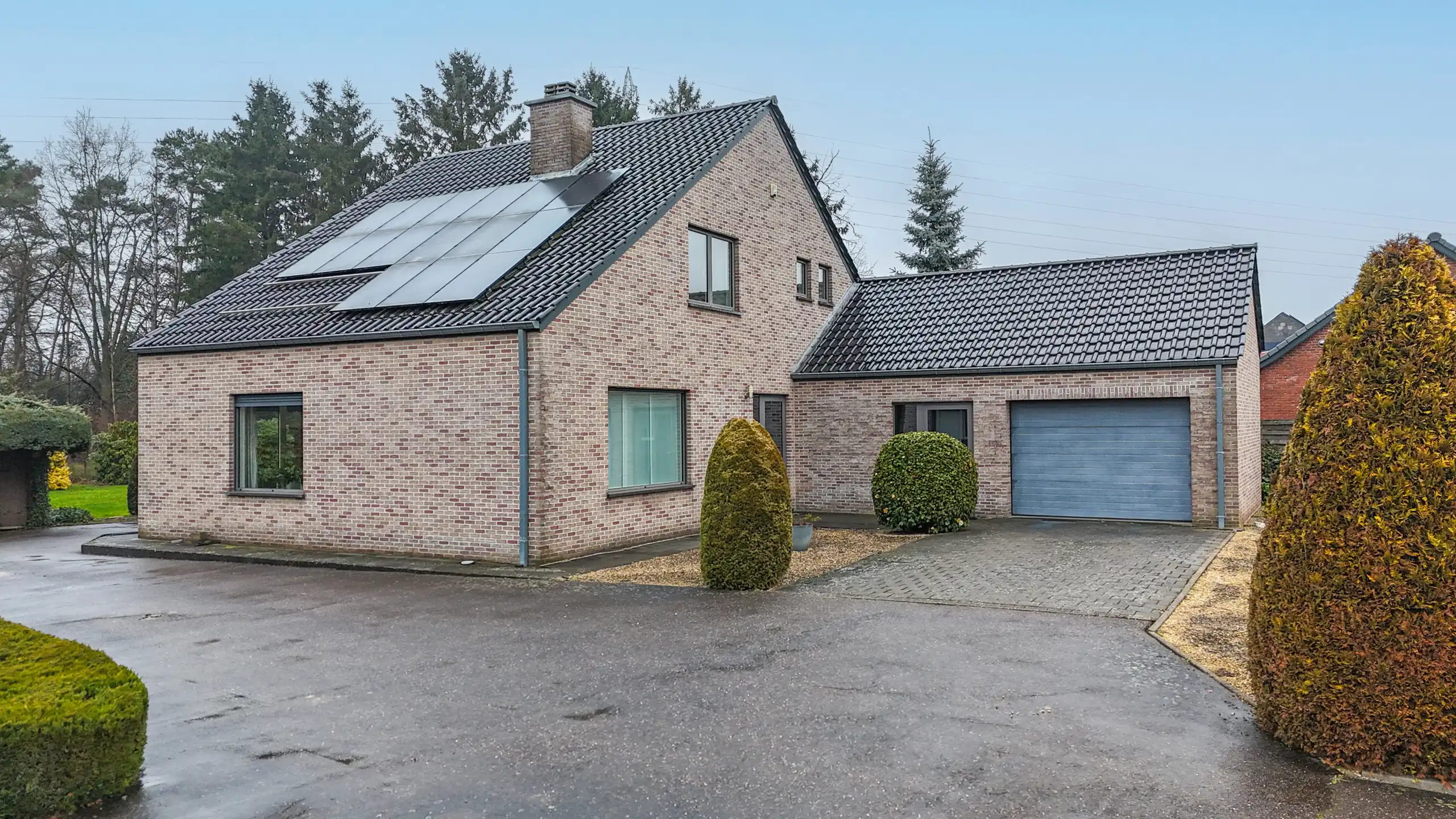 Gezinswoning met ruime garage op riant perceel te Beringen! foto 3