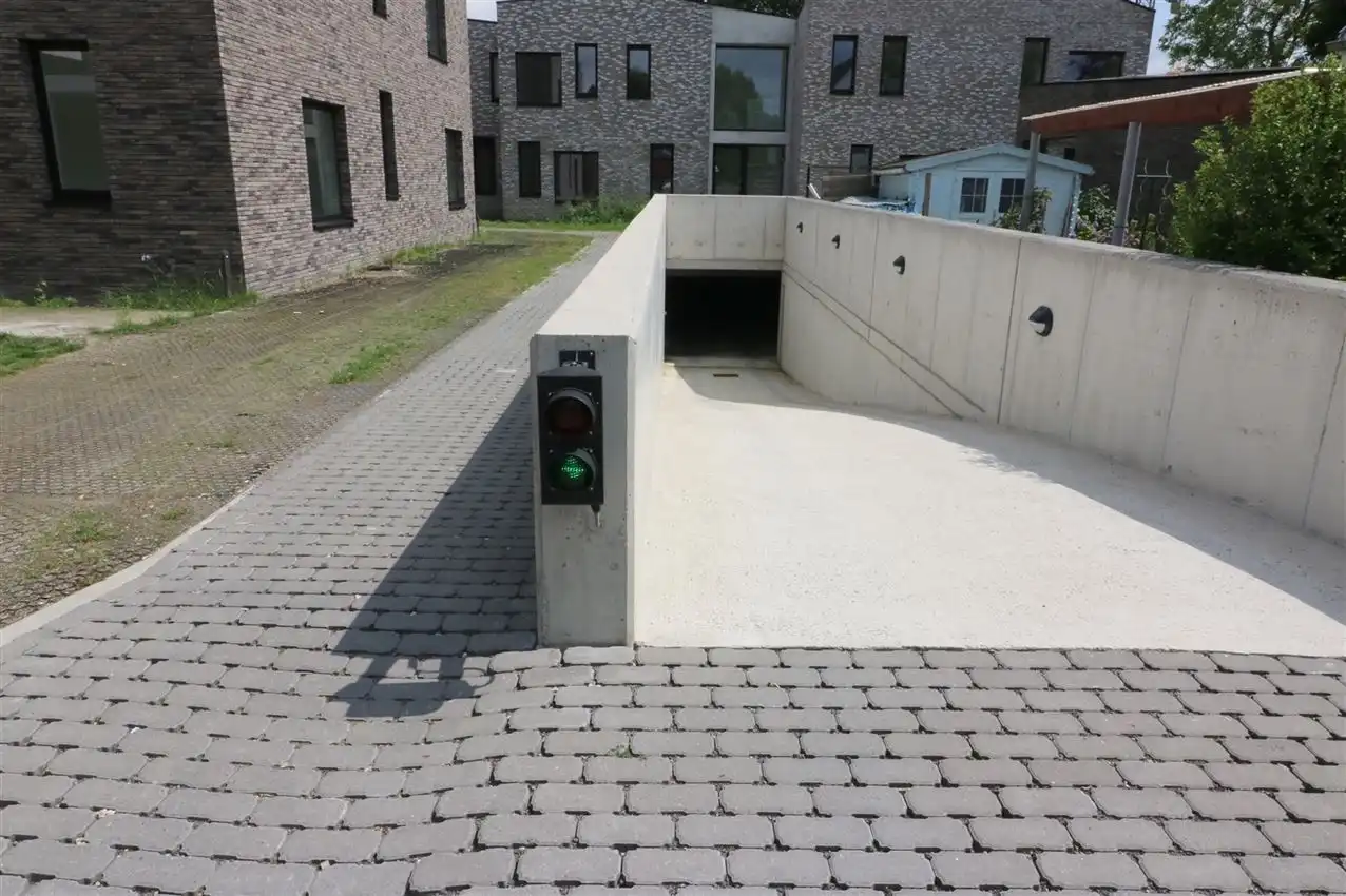 Gelijkvloers appartement, 2 slpk., autostaanplaats foto 40