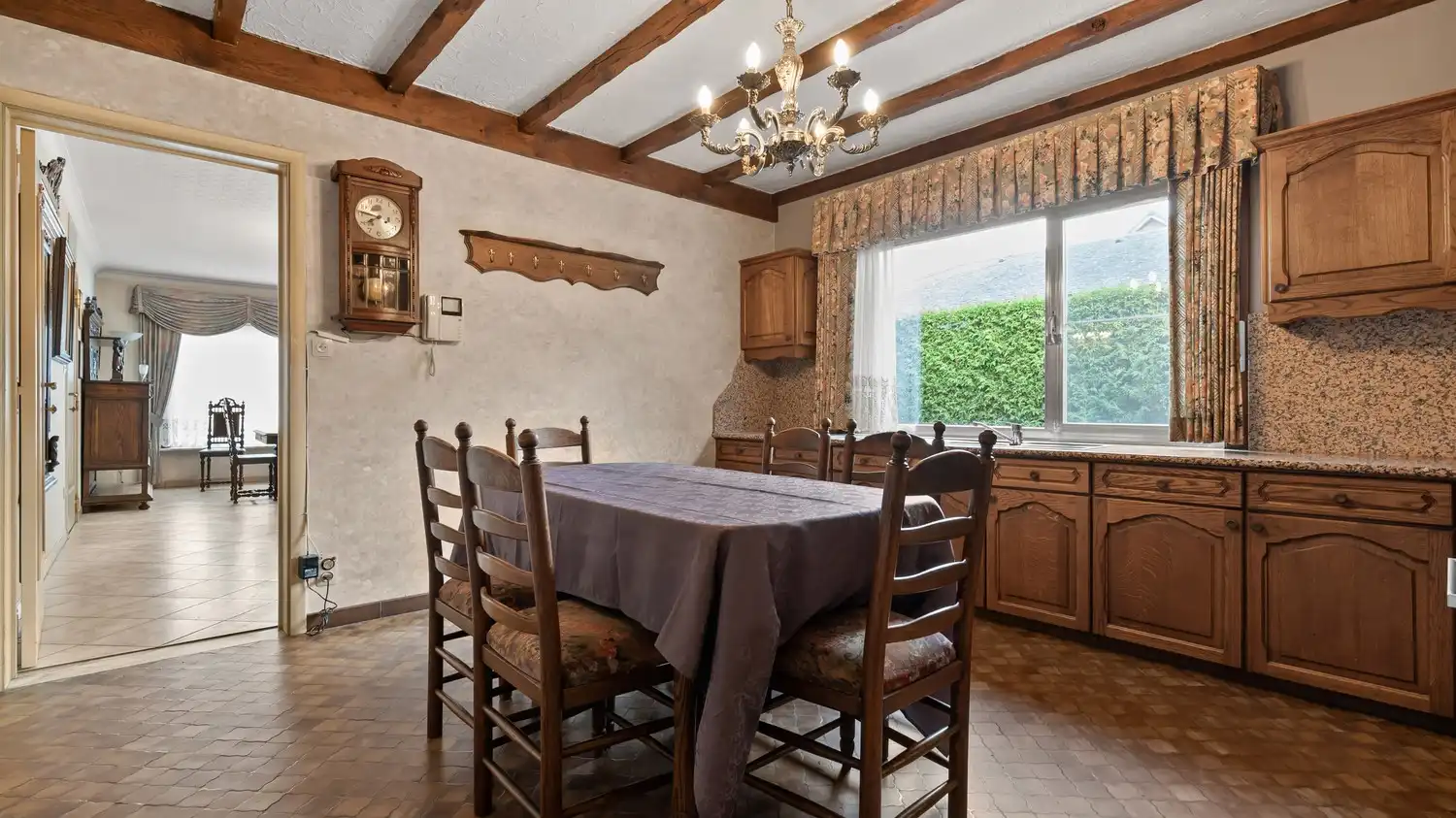 Gelijkvloerse woning met 3 slaapkamers en mooie tuin te Nieuwerkerken foto 8