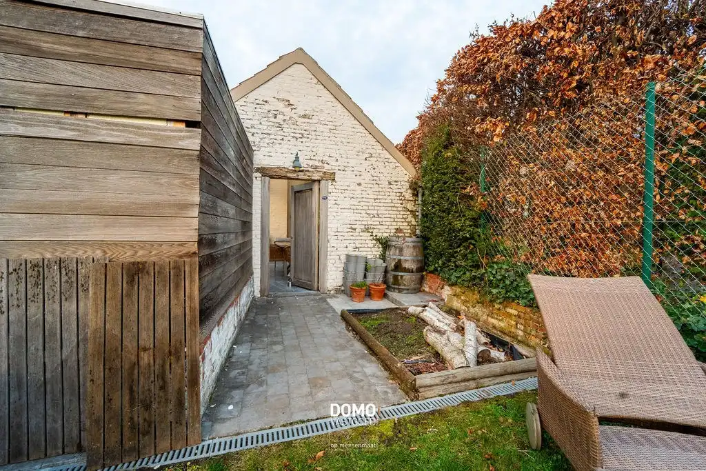 Verrassend ruime woning met karakter te Kuringen. foto 16
