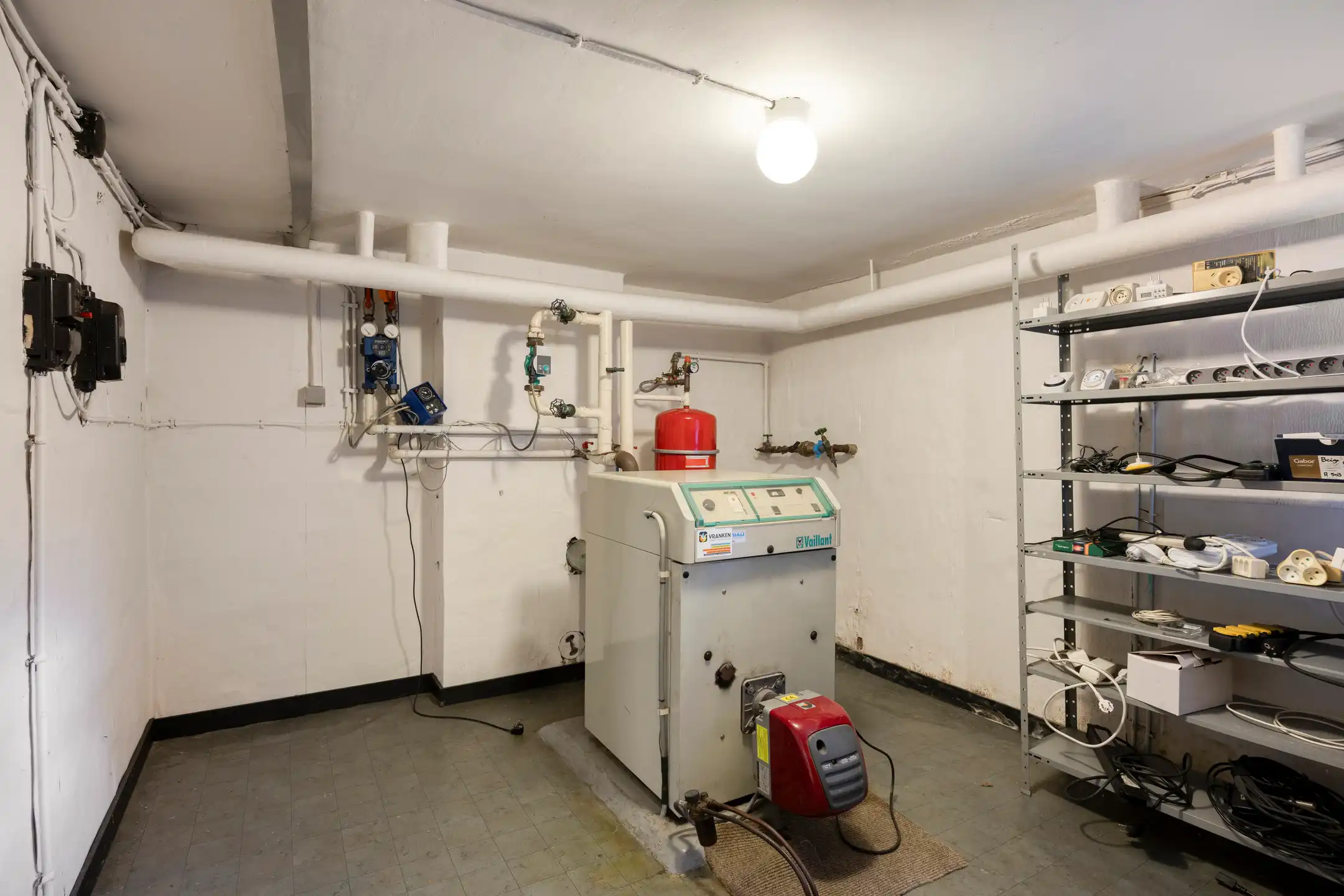 Ruime woning met 4 slaapkamers & bureau op 23are te Holsbeek foto 20