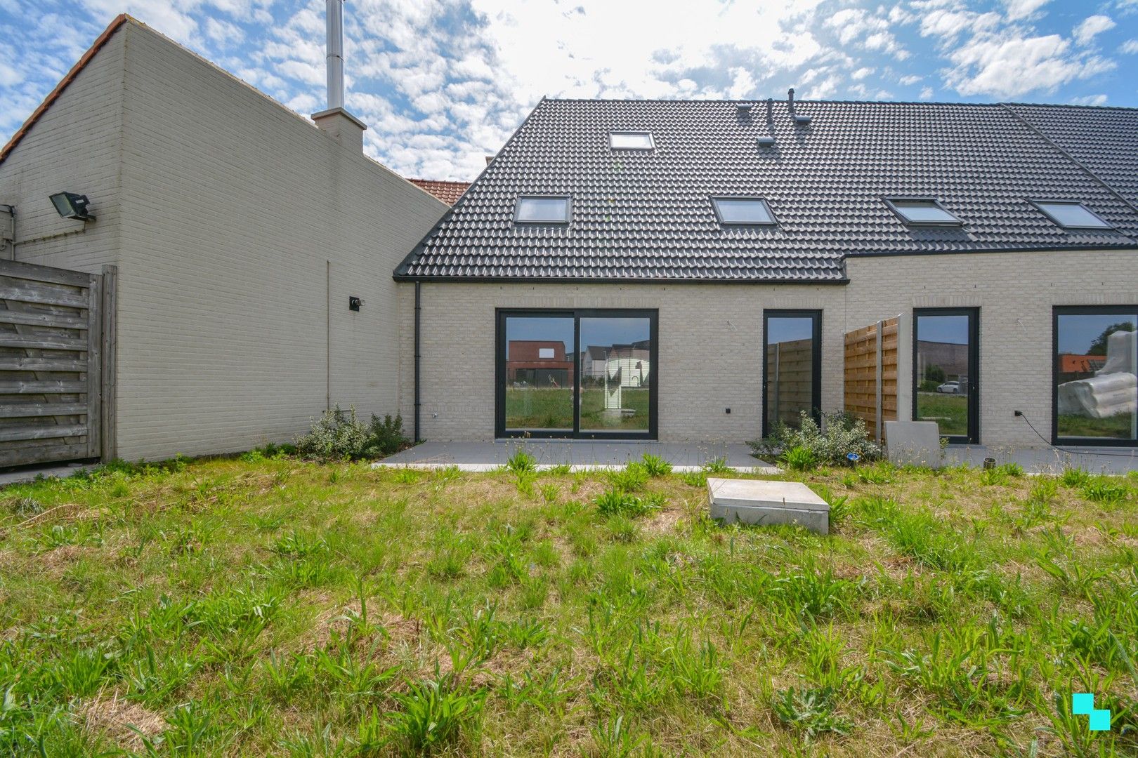 Verrassend ruime nieuwbouwwoning in centrum Aartrijke foto 21
