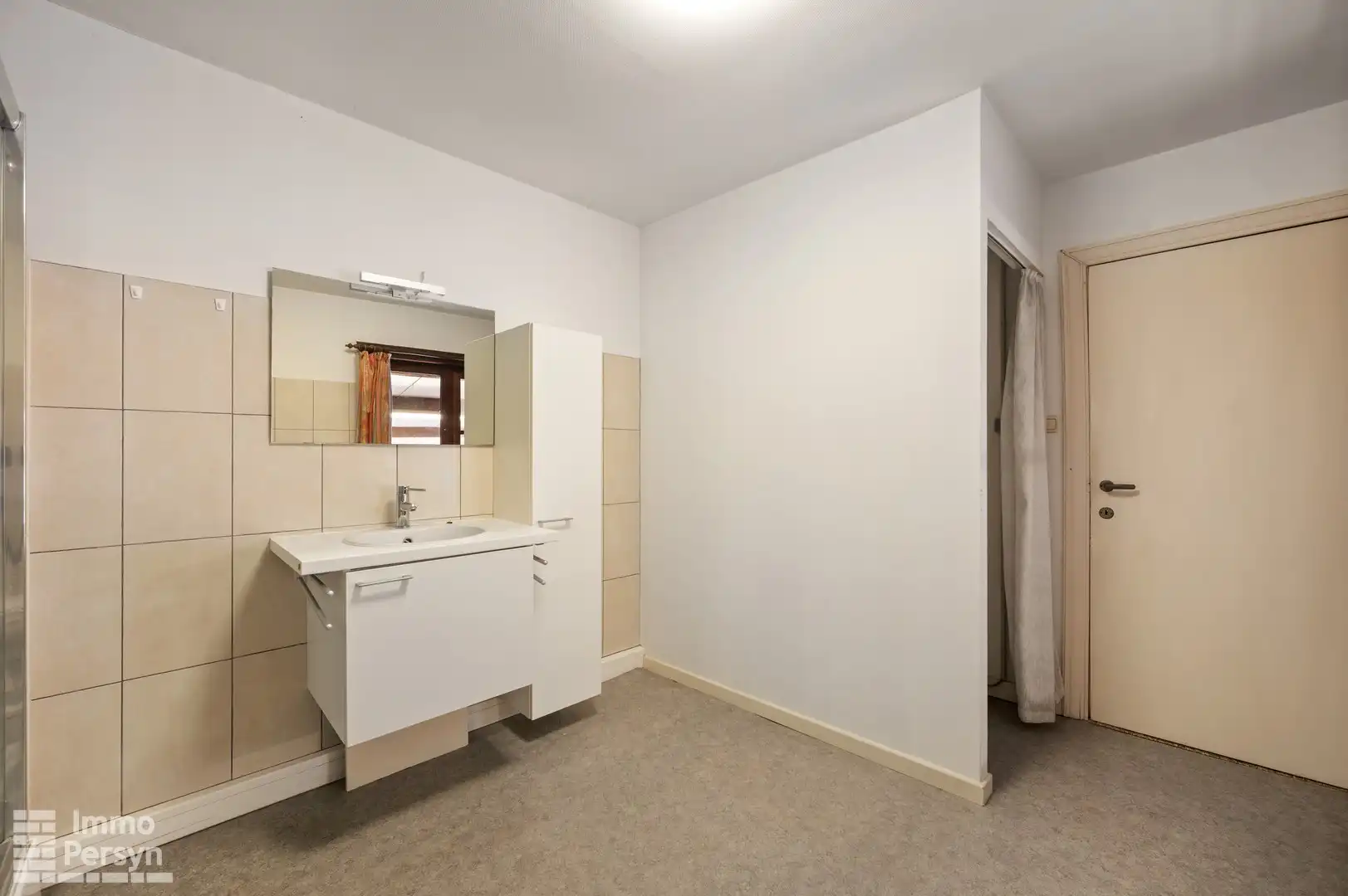 Karaktervol pand met veel potentieel en riante loods te Scherpenheuvel foto 25